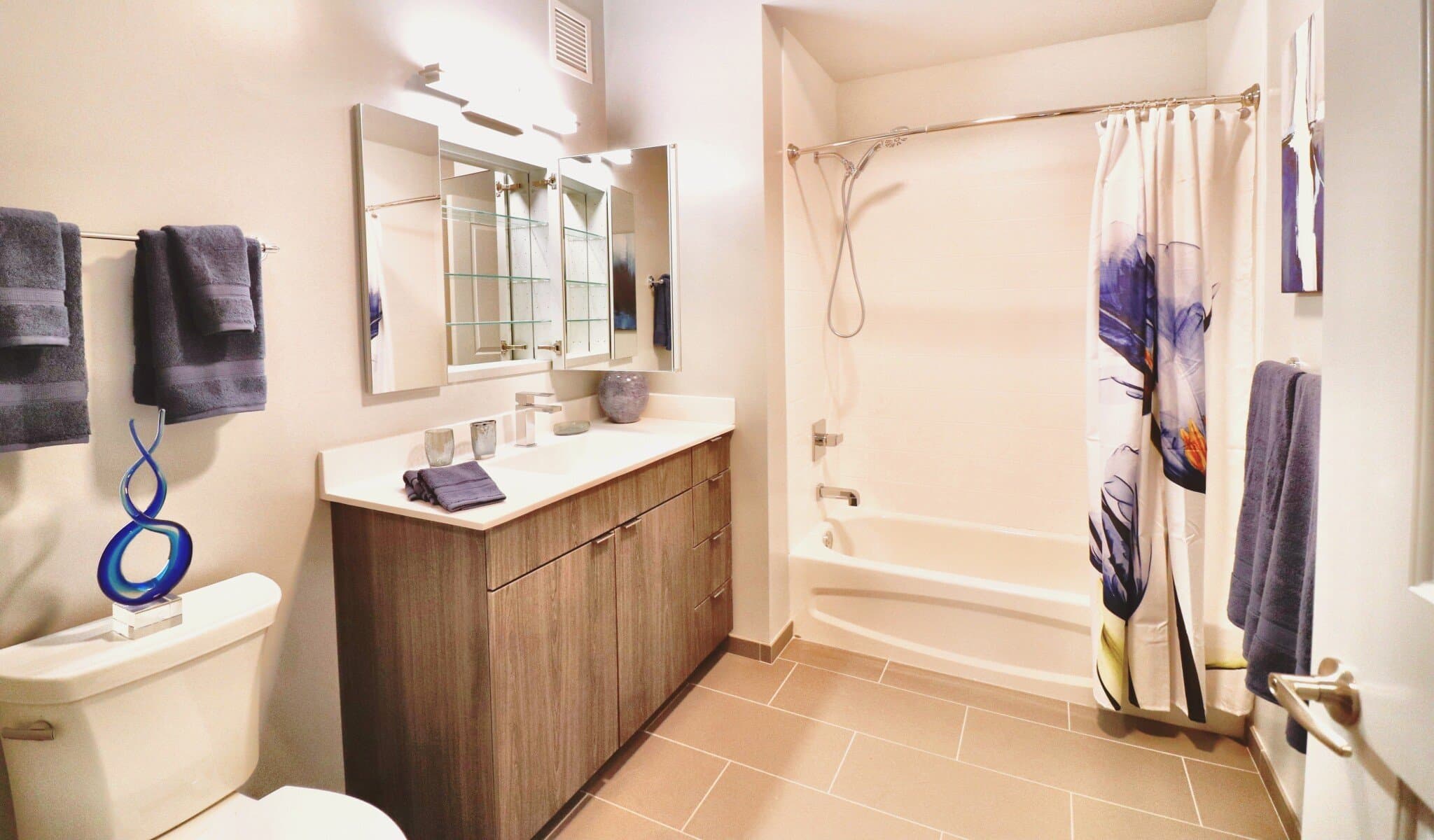 Chicago Condo: 3522 North Seminary Avenue