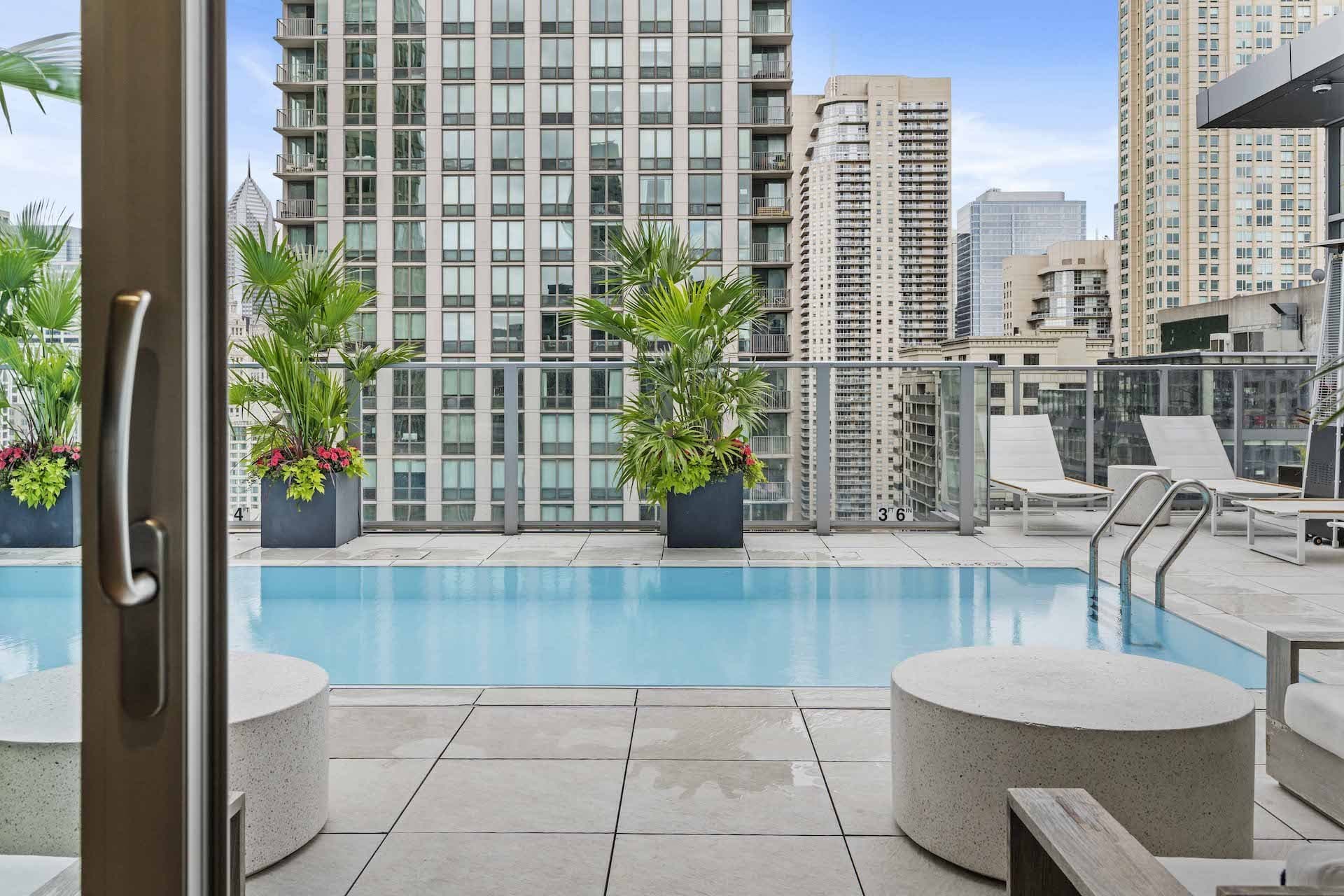 Chicago Condo: 59 East Huron Street