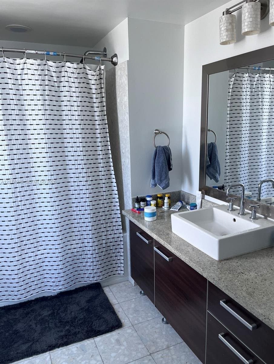 Miami Condo: 185 SW 7th St