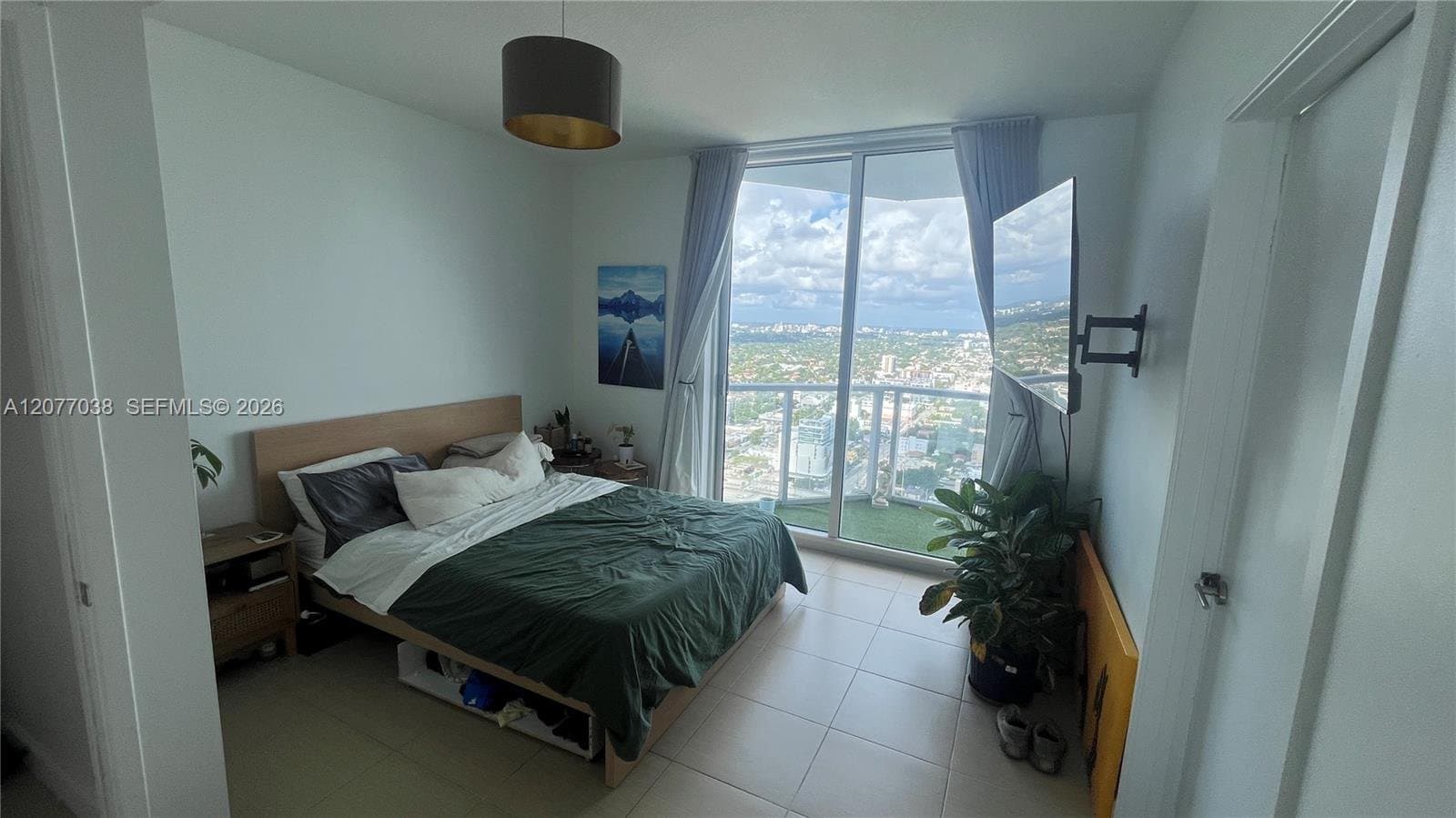 Miami Condo: 185 SW 7th St