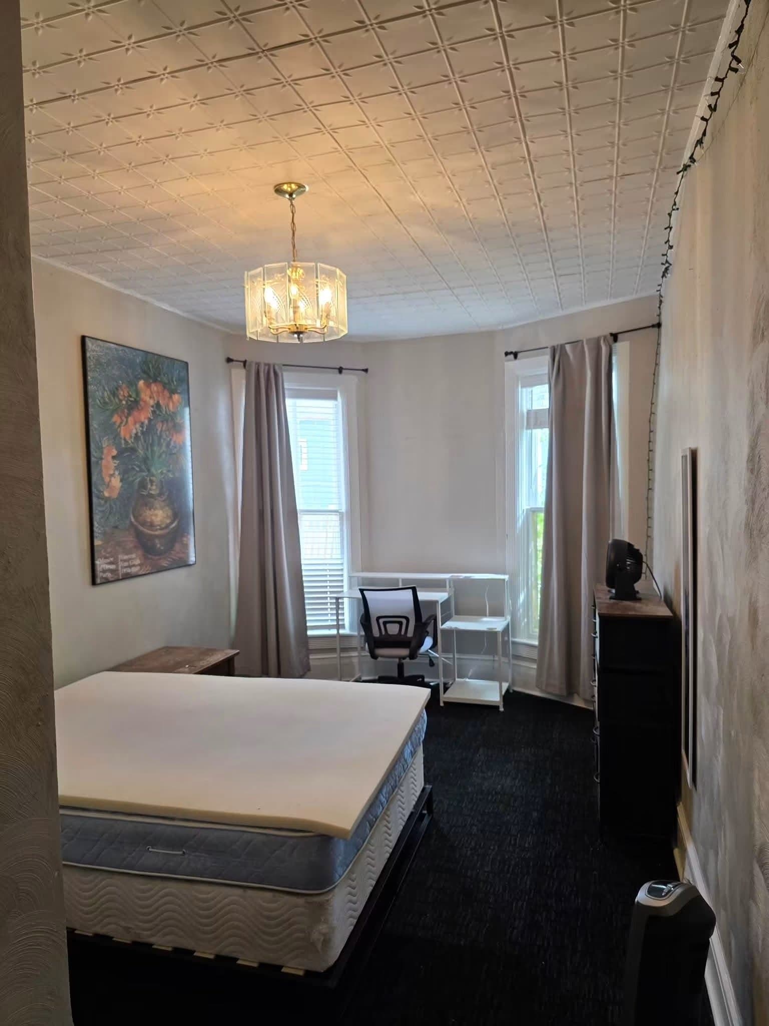 Leadville Single Room: 136 W 7th St