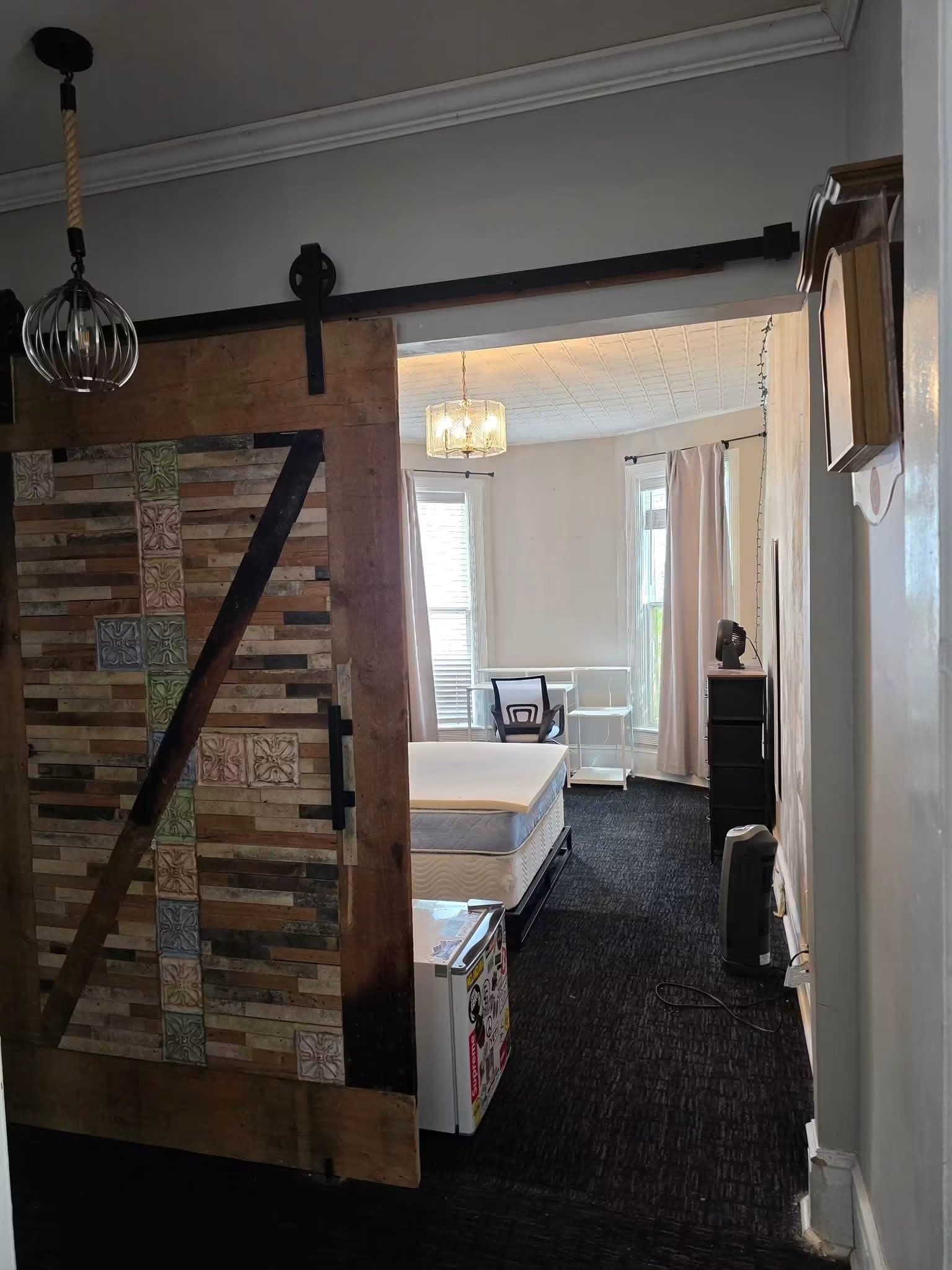 Leadville Single Room: 136 W 7th St