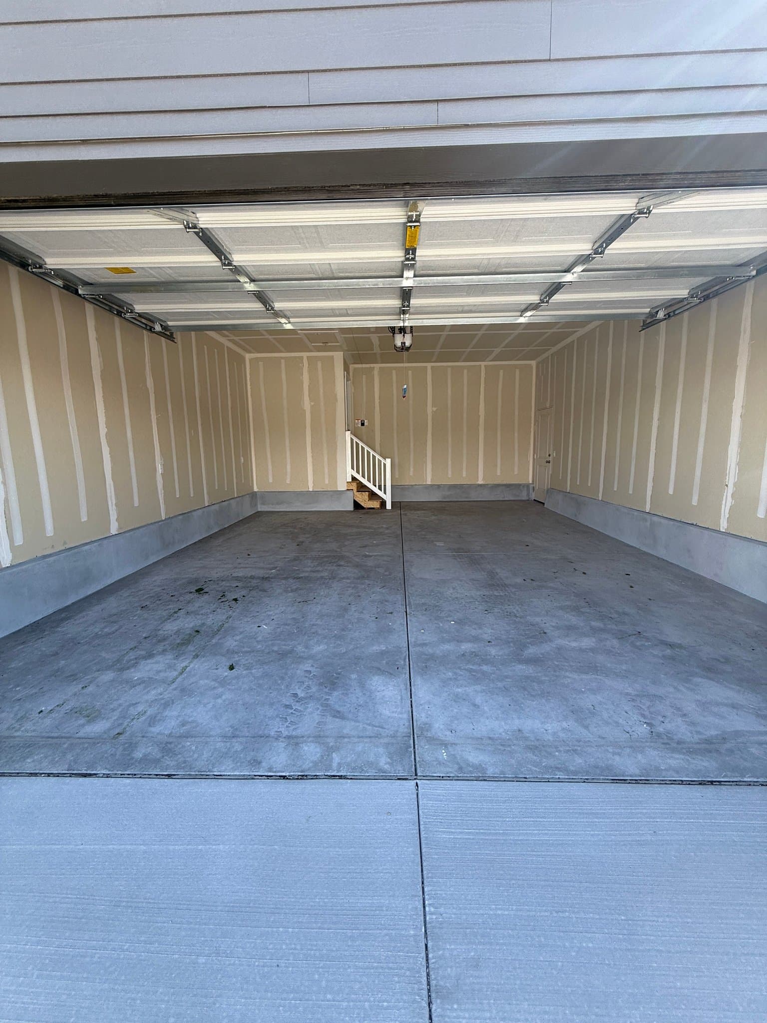 Tooele House: 2124 N 90 W
