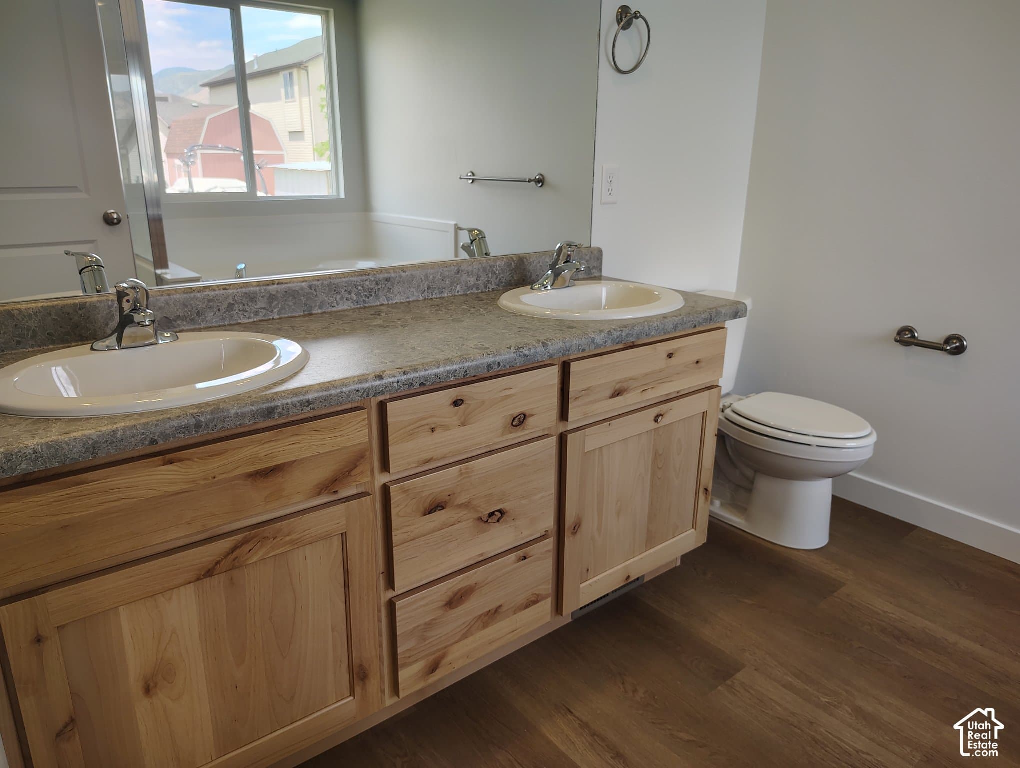Tooele House: 2124 N 90 W