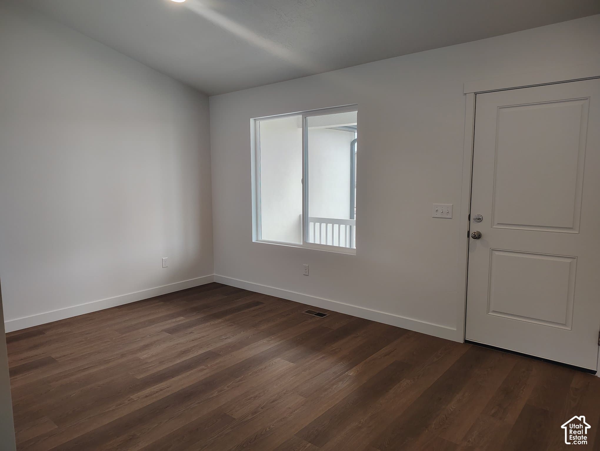 Tooele House: 2124 N 90 W