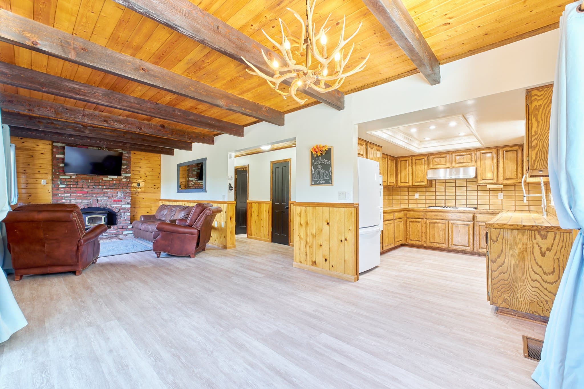Big Bear City House: 509 Wallace Ln