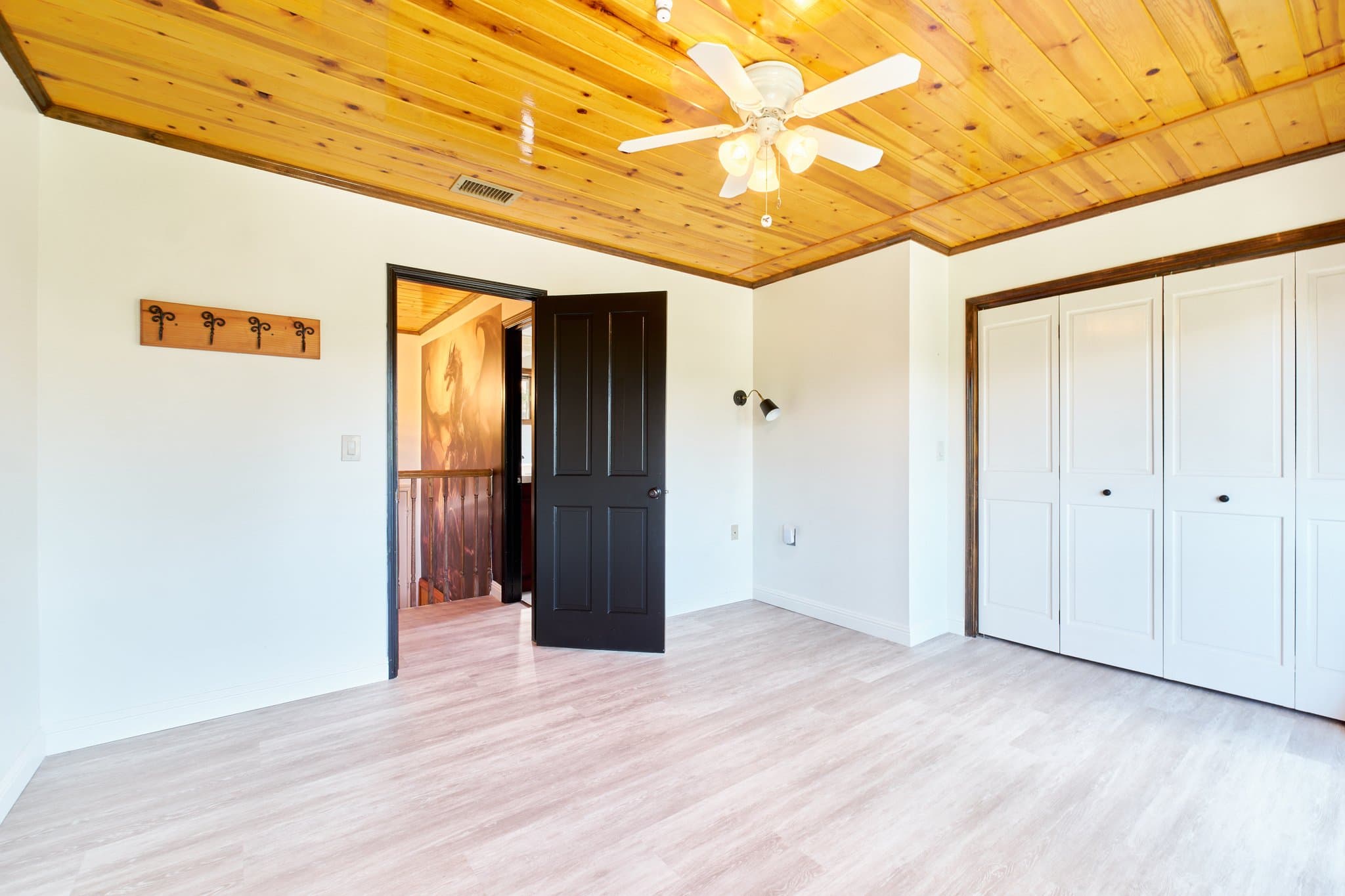 Big Bear City House: 509 Wallace Ln