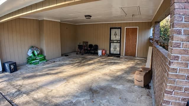 Jackson House: 1765 Casteel Dr