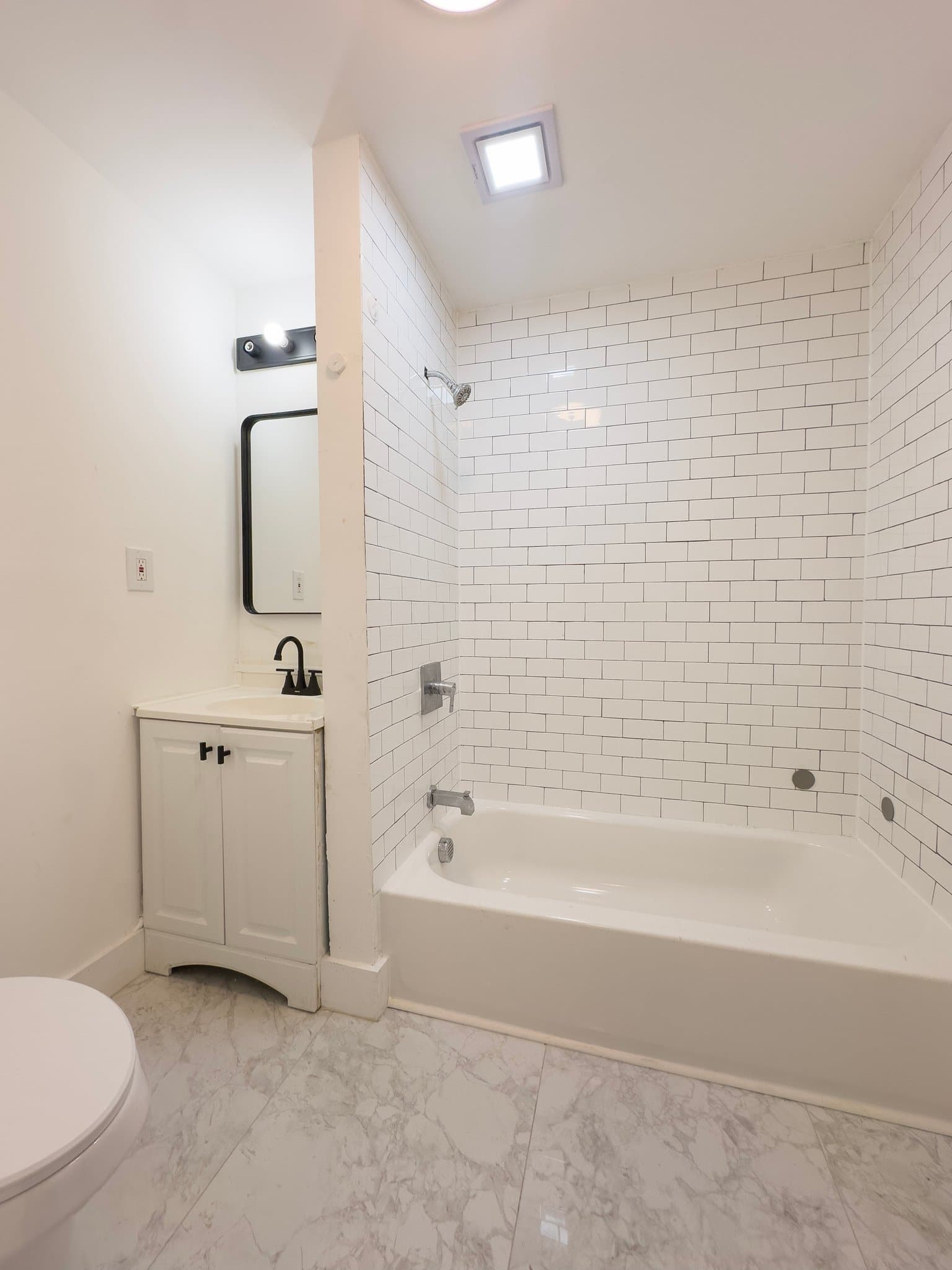 Rahway Townhome: 1755 Oliver Street