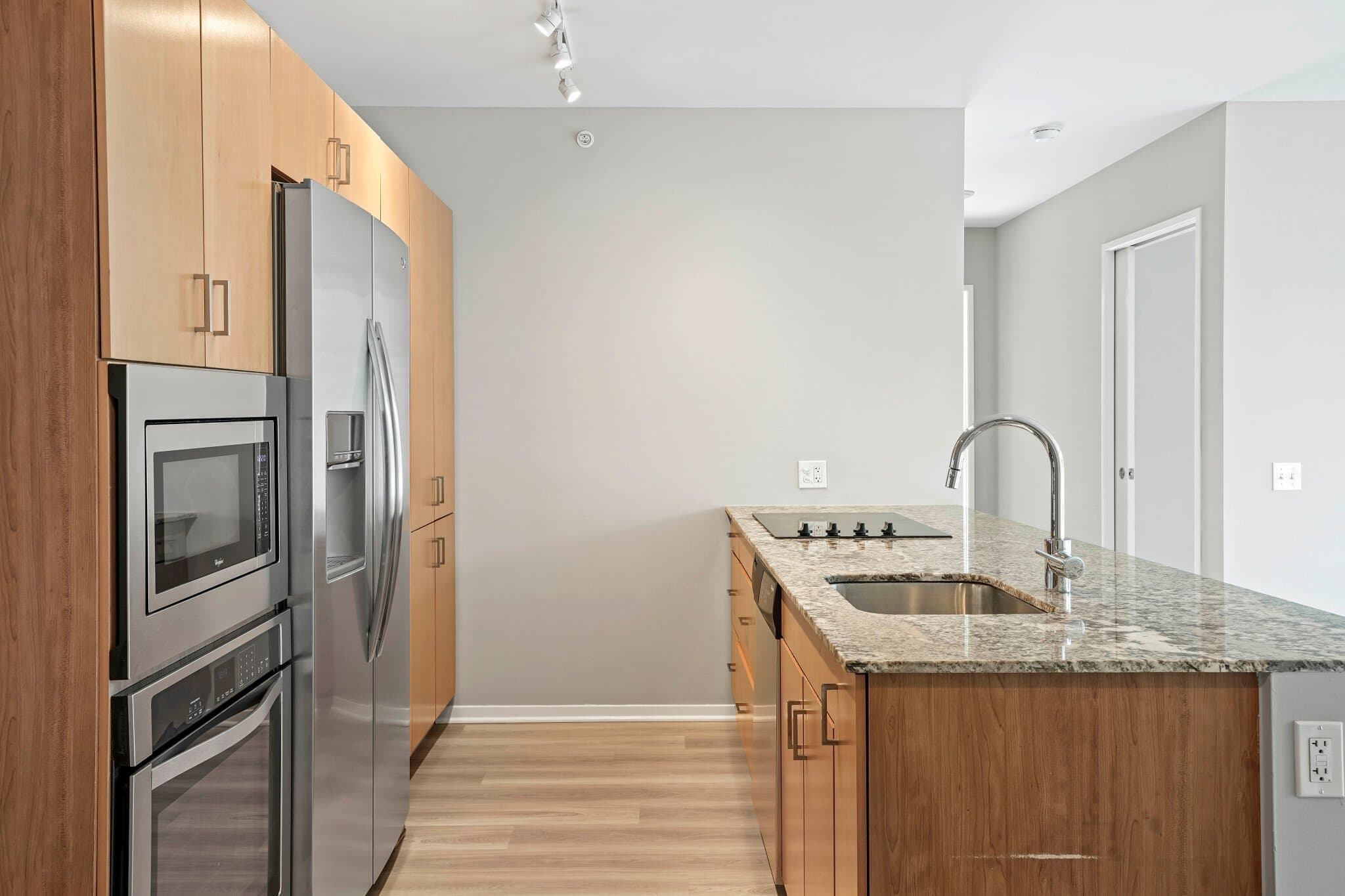 Chicago Condo: 201 E Ontario St