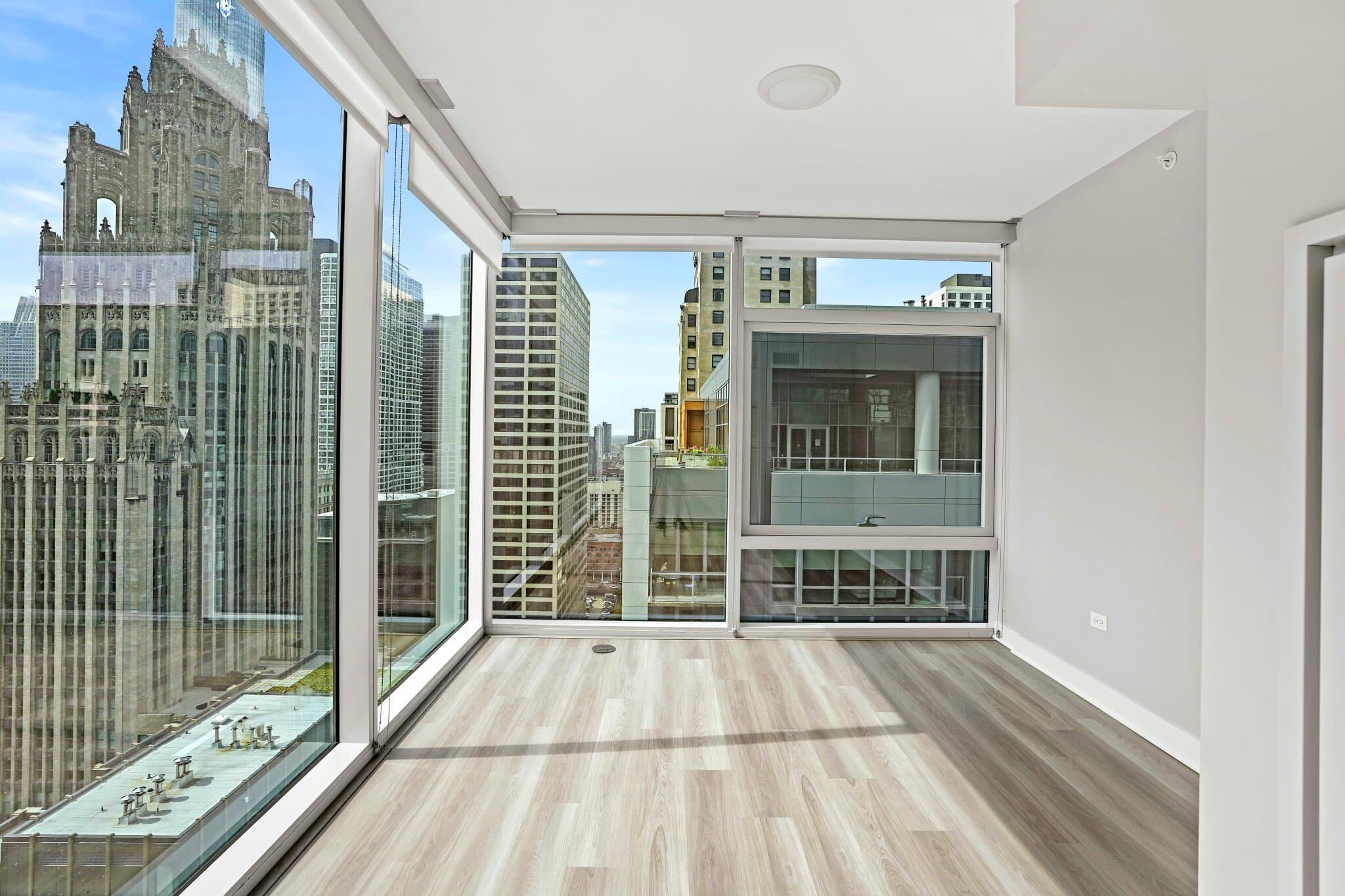Chicago Condo: 201 E Ontario St