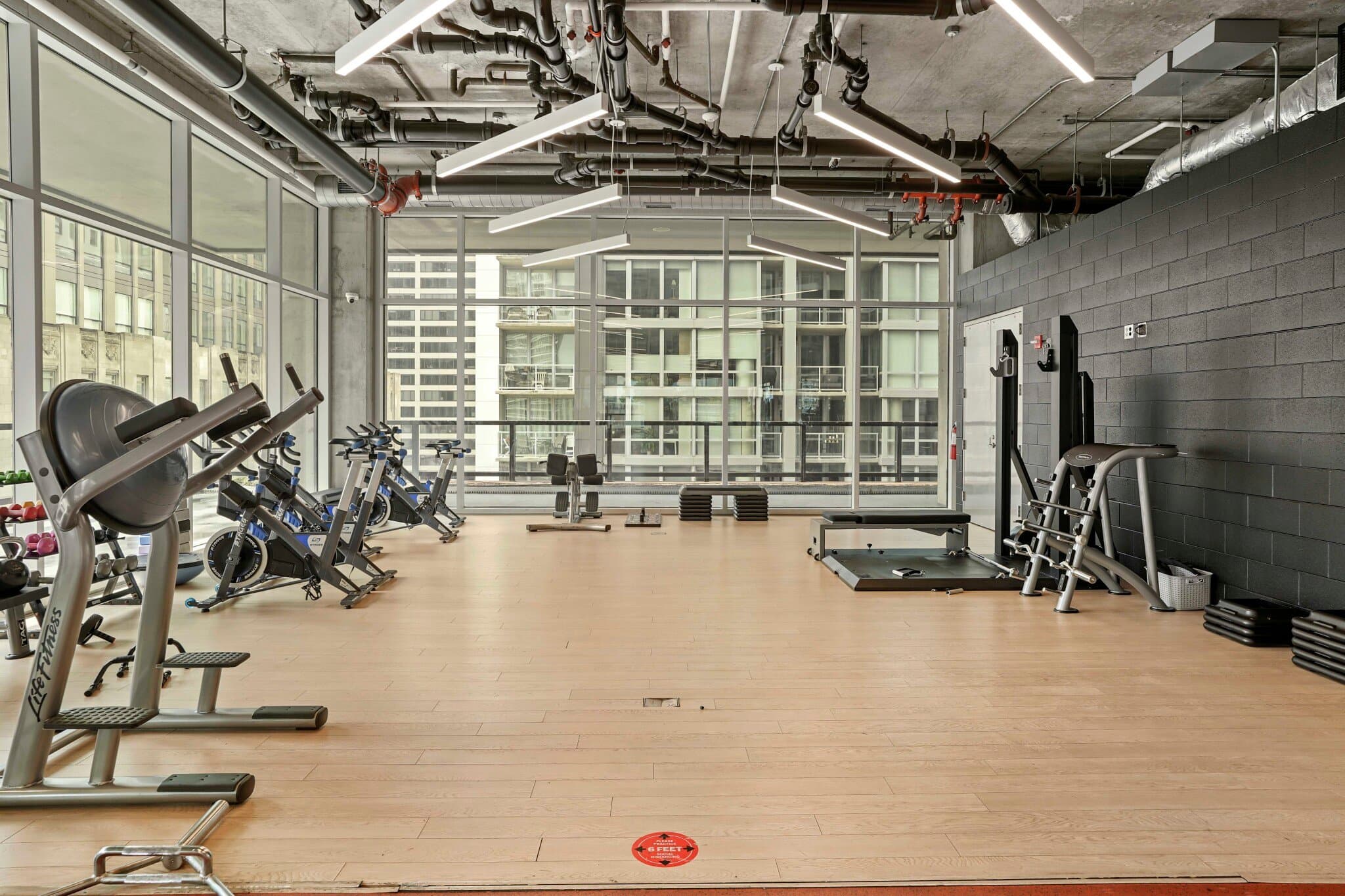 Chicago Condo: 201 E Ontario St