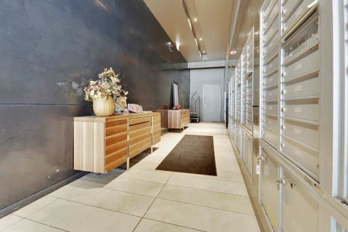 Chicago Condo: 503 North Dearborn Street