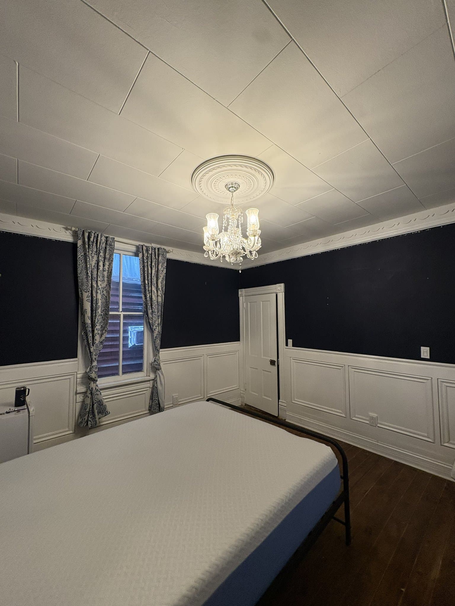 Leadville Single Room: 129 W 4th St