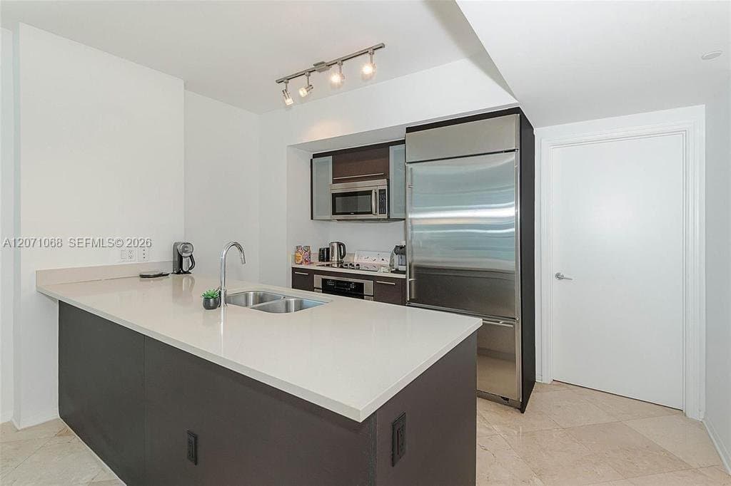 Miami Condo: 55 SE 6th St