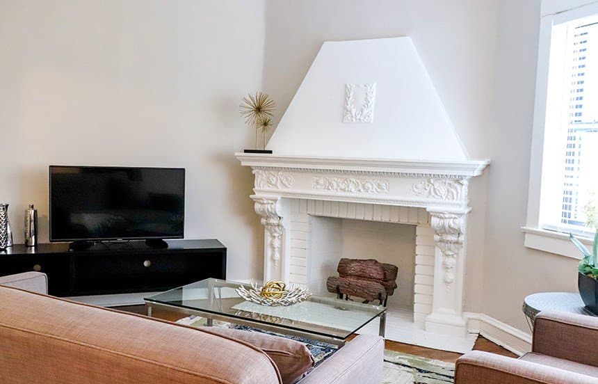Chicago Condo: 937 West Cuyler Avenue