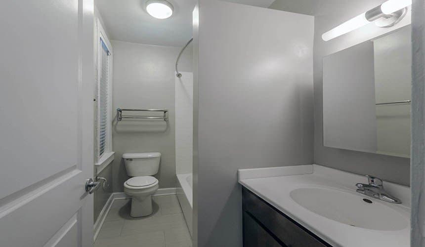 Chicago Condo: 937 West Cuyler Avenue