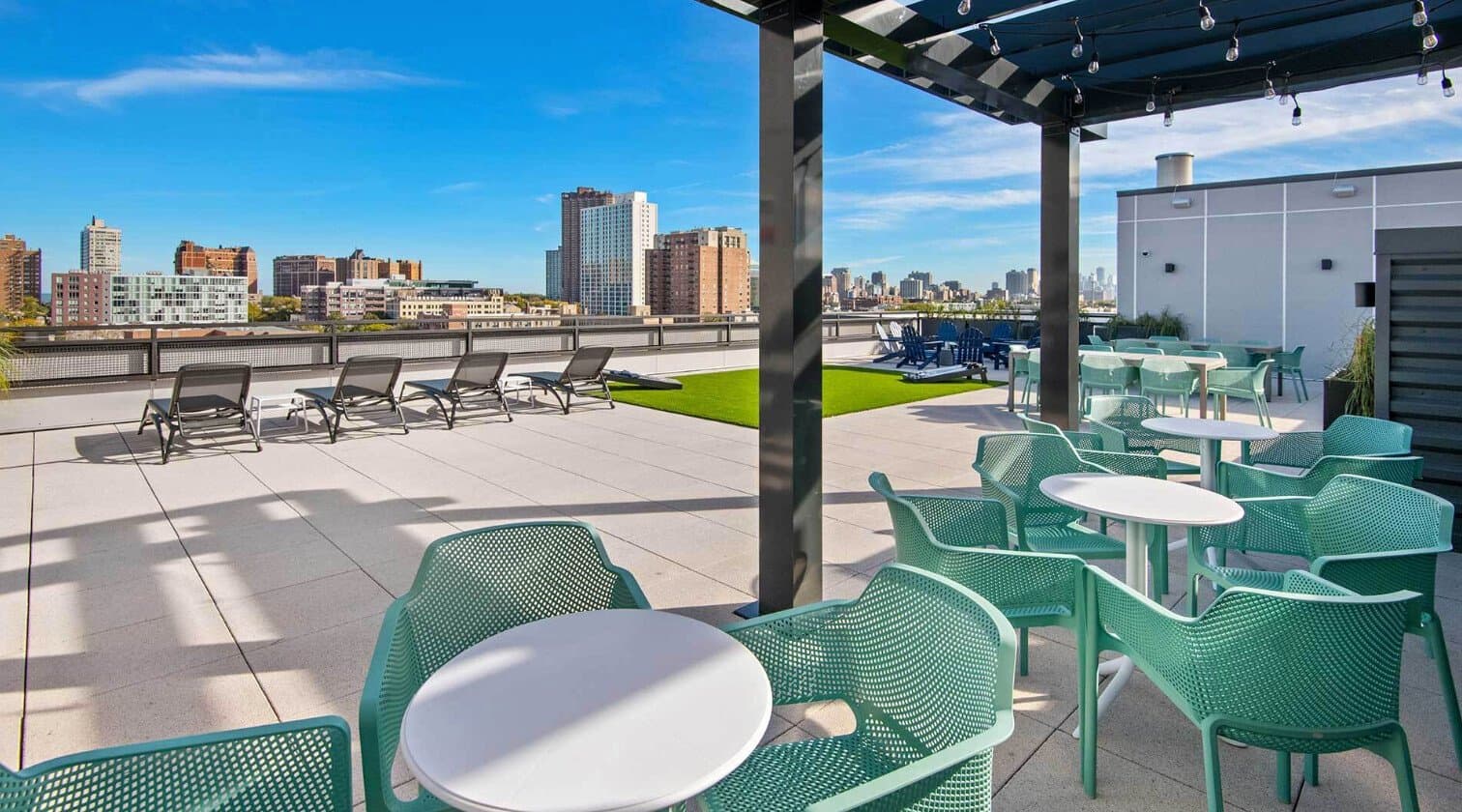 Chicago Condo: 3915 North Sheridan Road