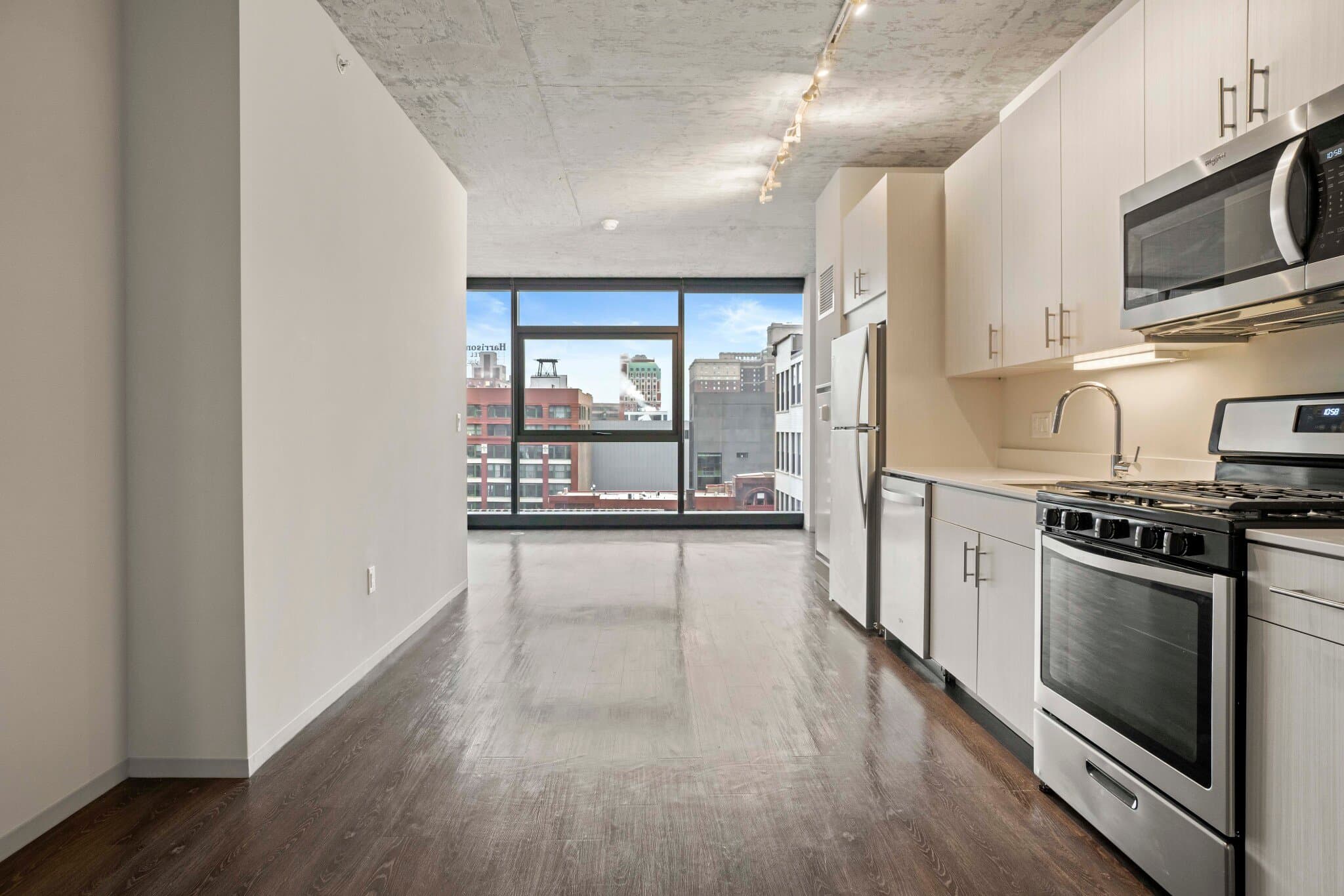 Chicago Condo: 651 S Clark St