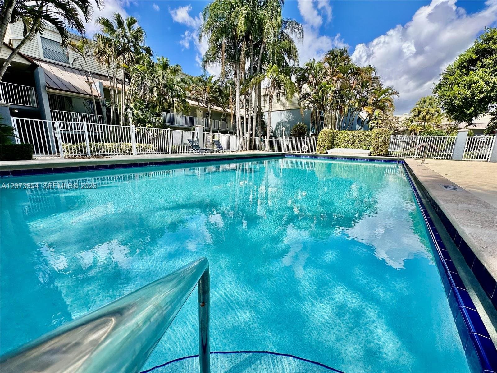 Miami Condo: 4600 SW 67th Ave