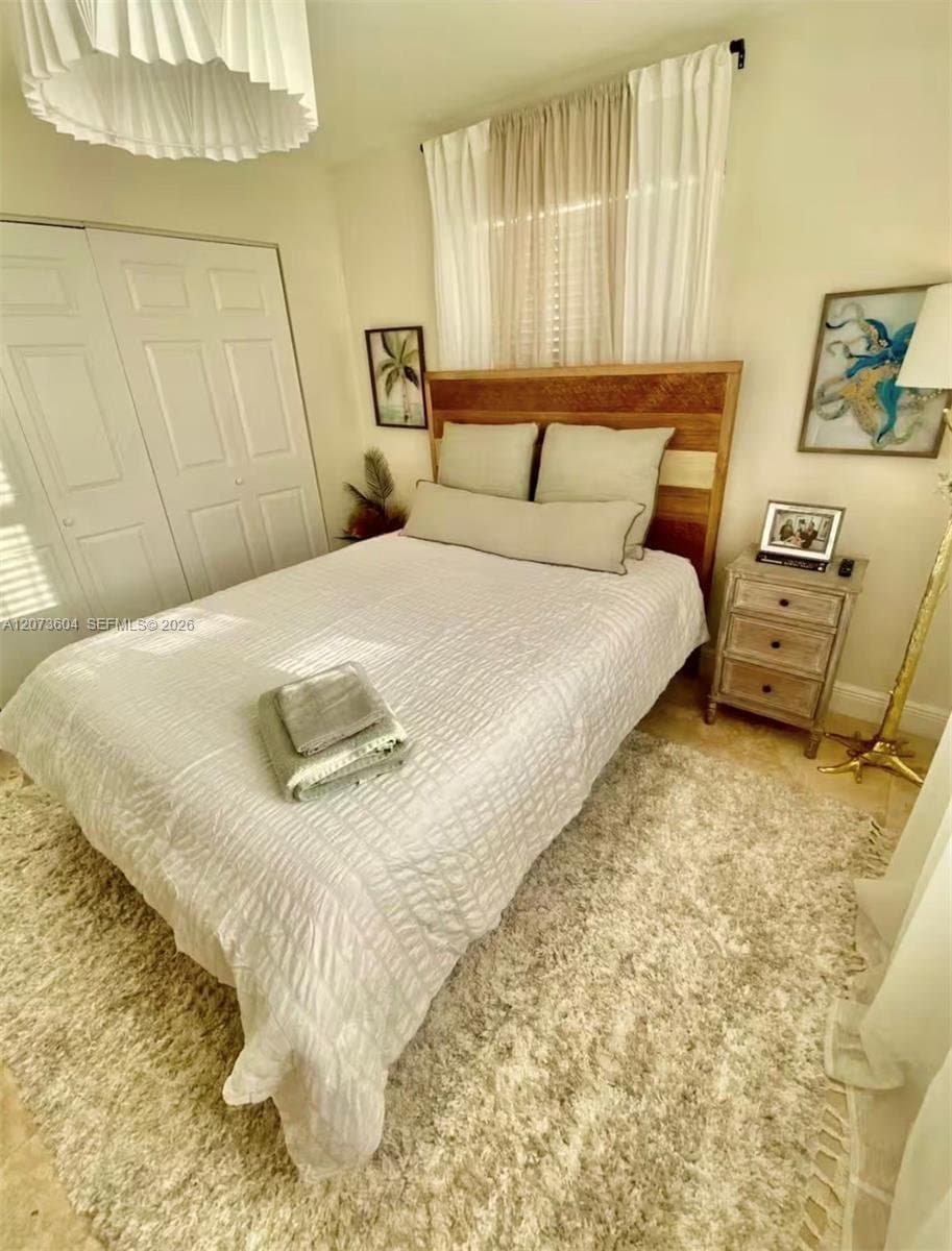 Miami Condo: 4600 SW 67th Ave