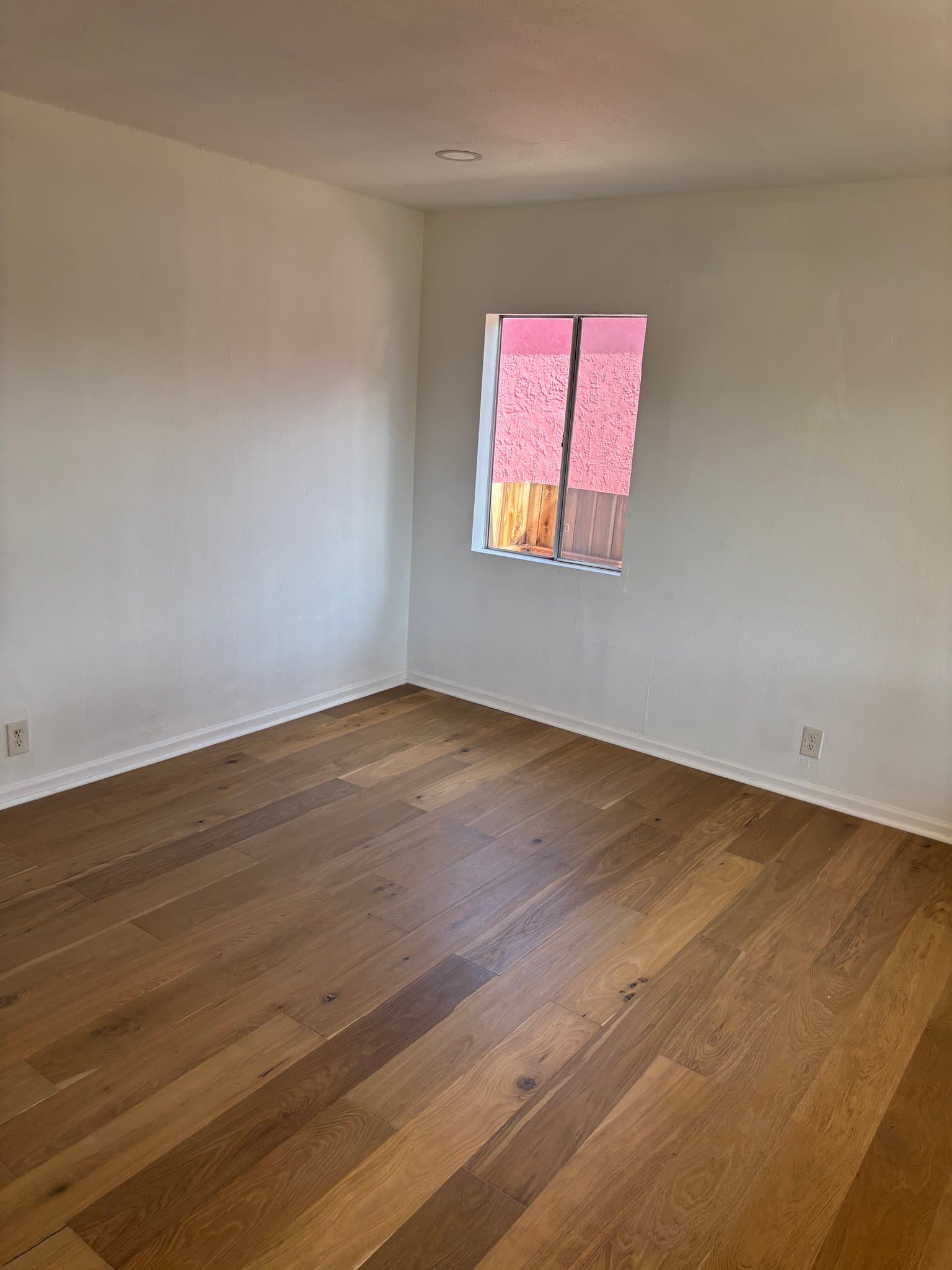 Inglewood House: 3231 W 111th Pl