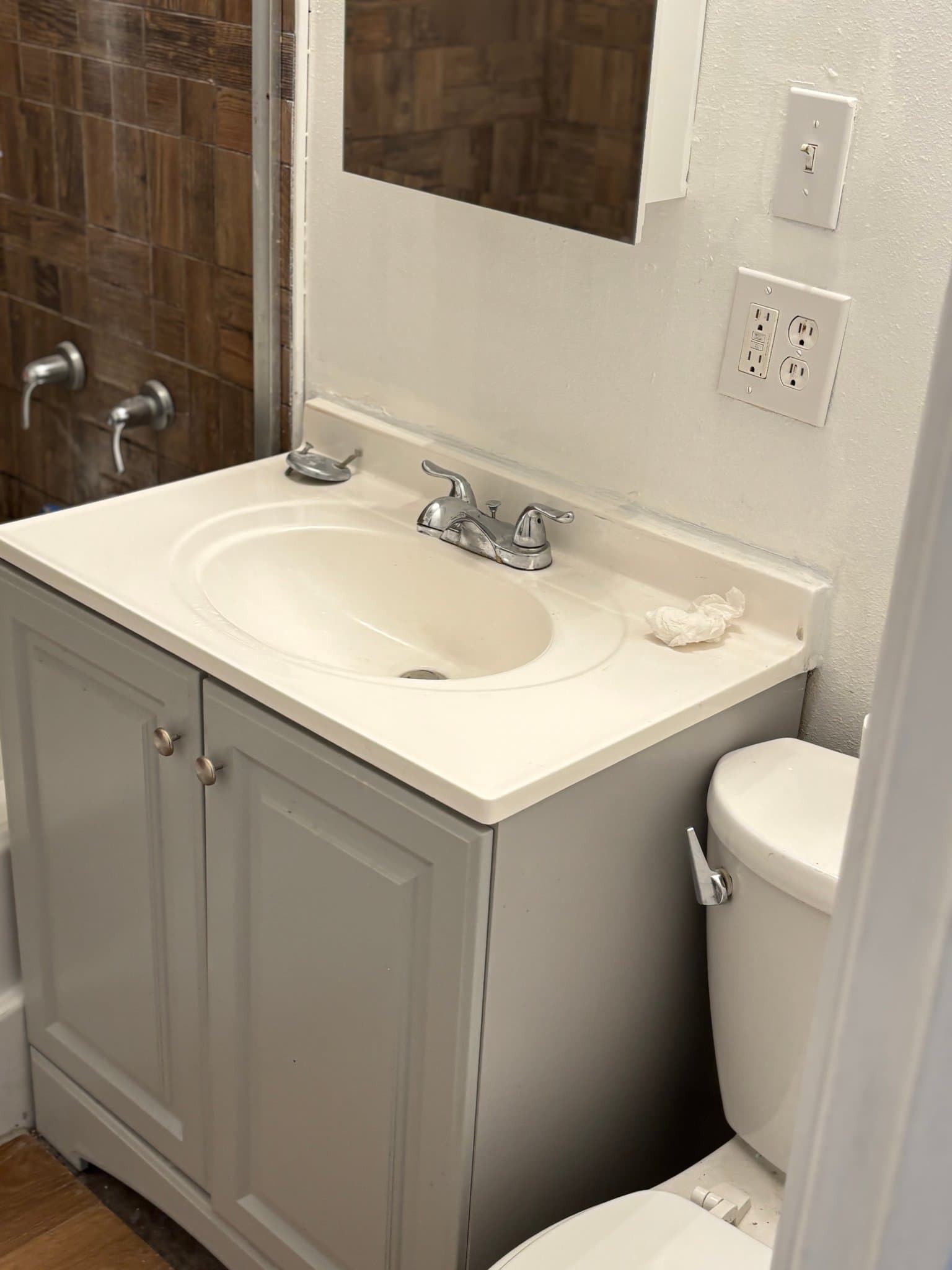 Inglewood House: 3231 W 111th Pl
