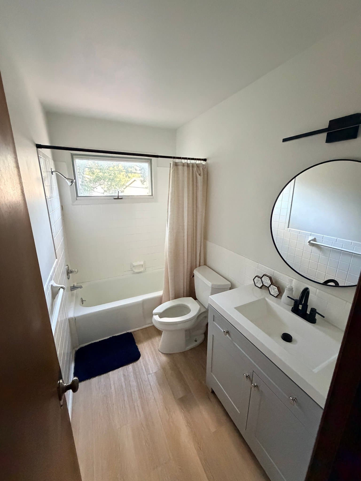 Wichita House: 1044 N Lawrence Ct
