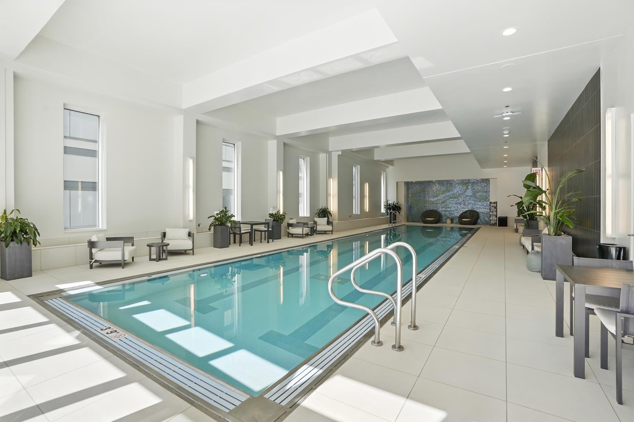 Chicago Condo: 223 N La Salle St