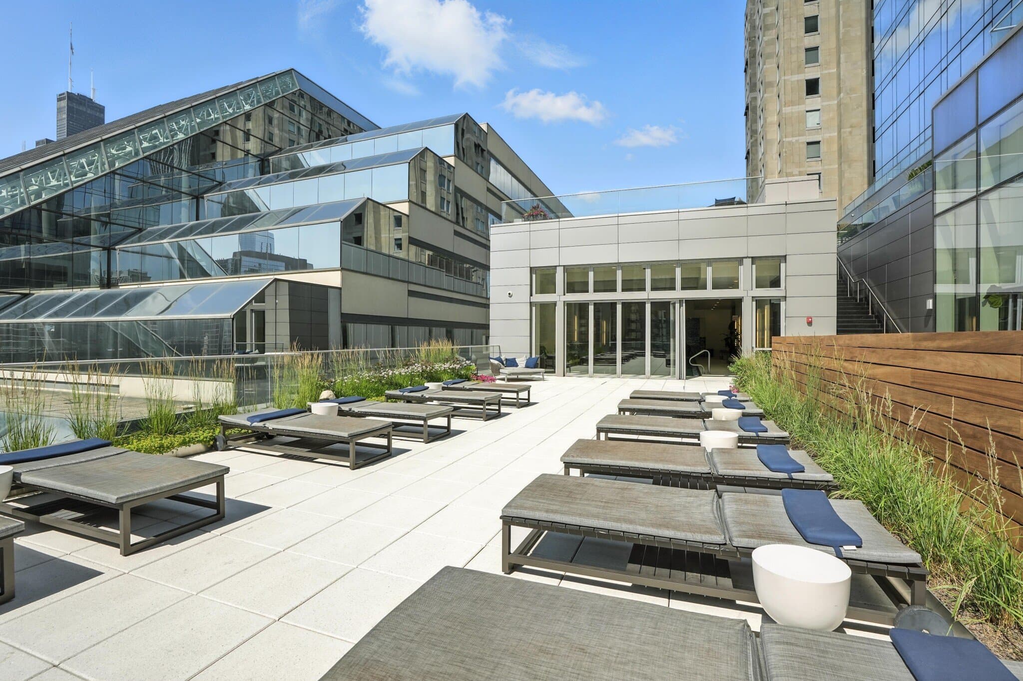 Chicago Condo: 223 N La Salle St
