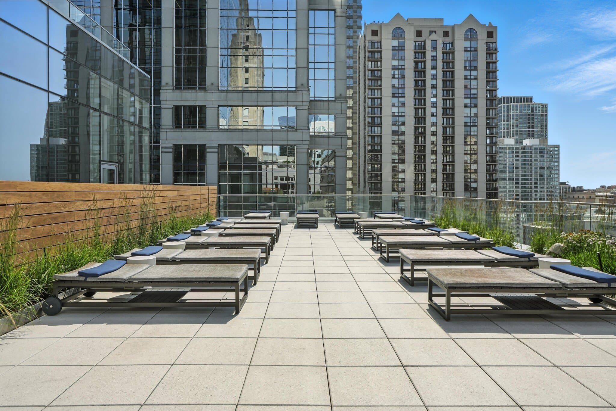 Chicago Condo: 223 N La Salle St