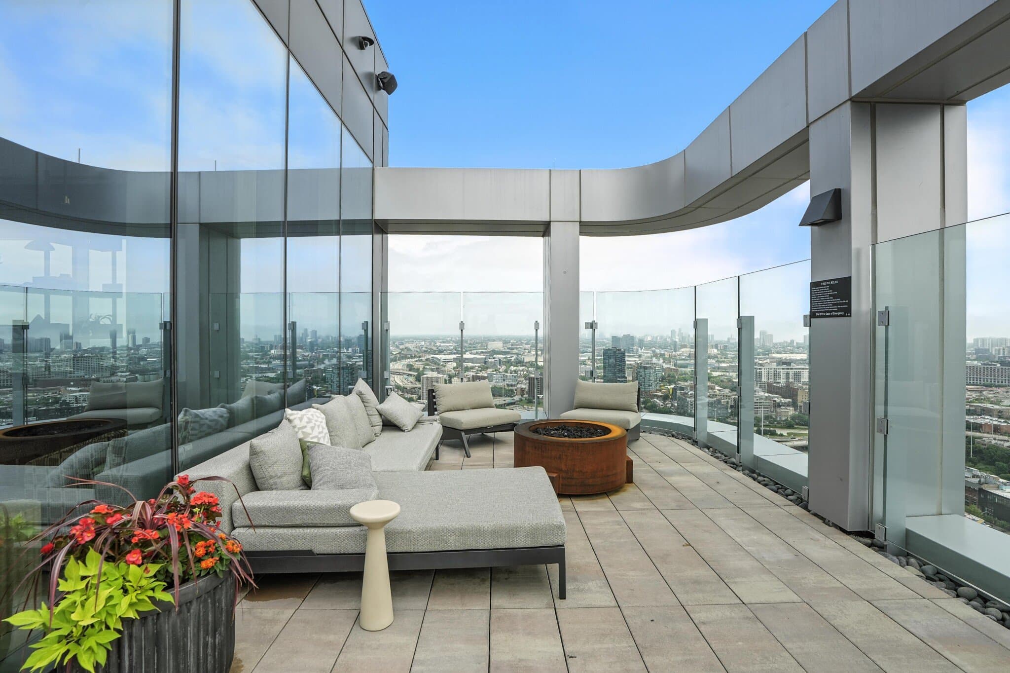 Chicago Condo: 345 N Aberdeen St