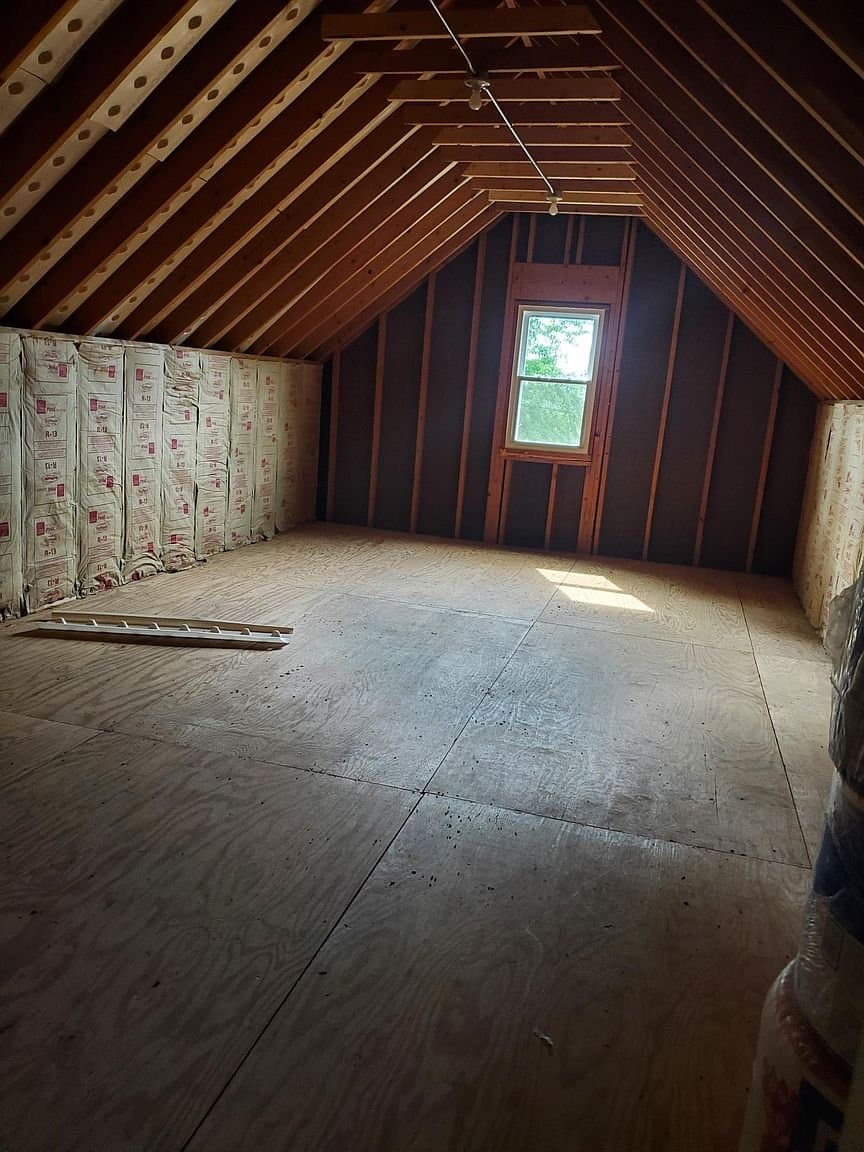 Omaha House: 3024 N 69th St