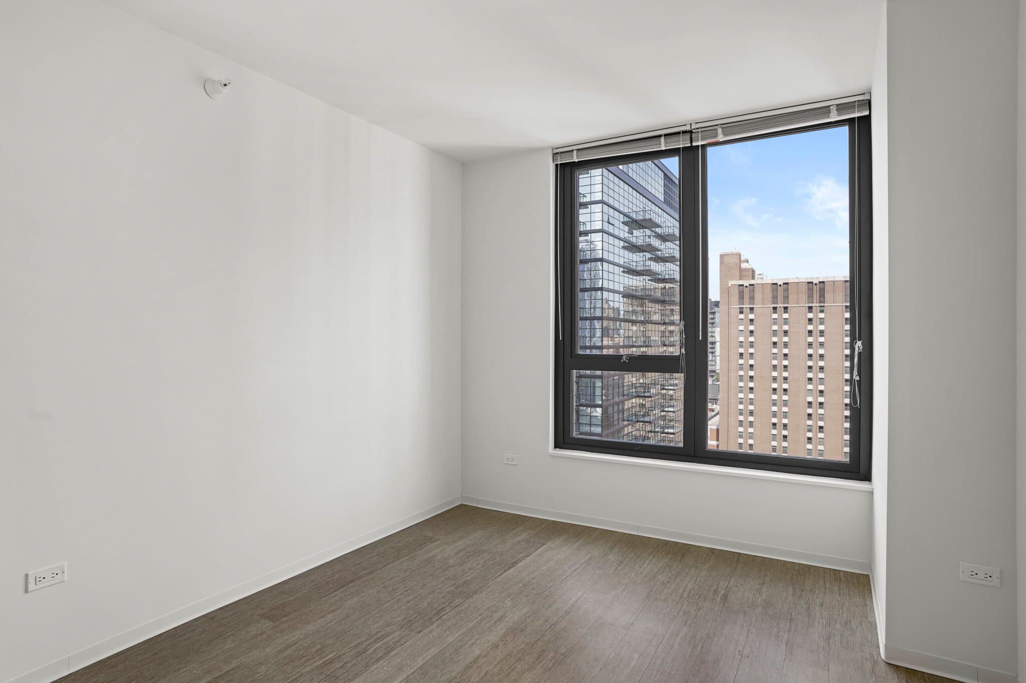 Chicago Condo: 224 W Huron St
