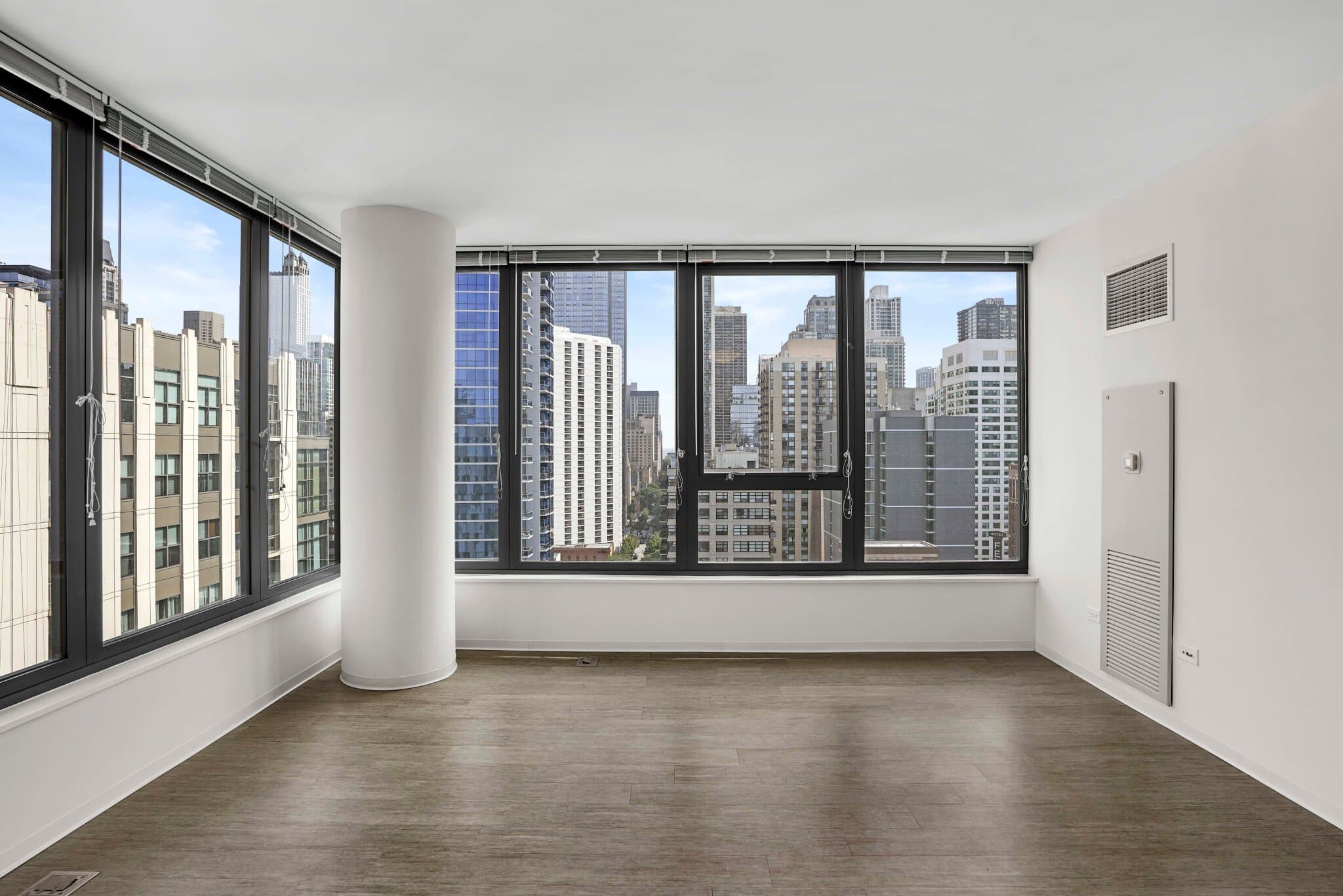 Chicago Condo: 224 W Huron St