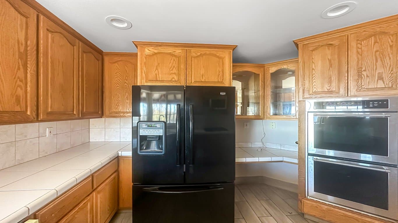 North Fork House: 34914 Sneezeweed Ln