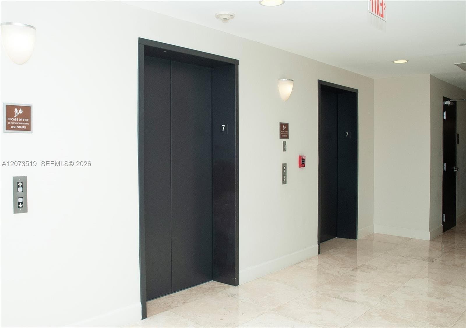Coral Gables Condo: 10 Aragon Ave