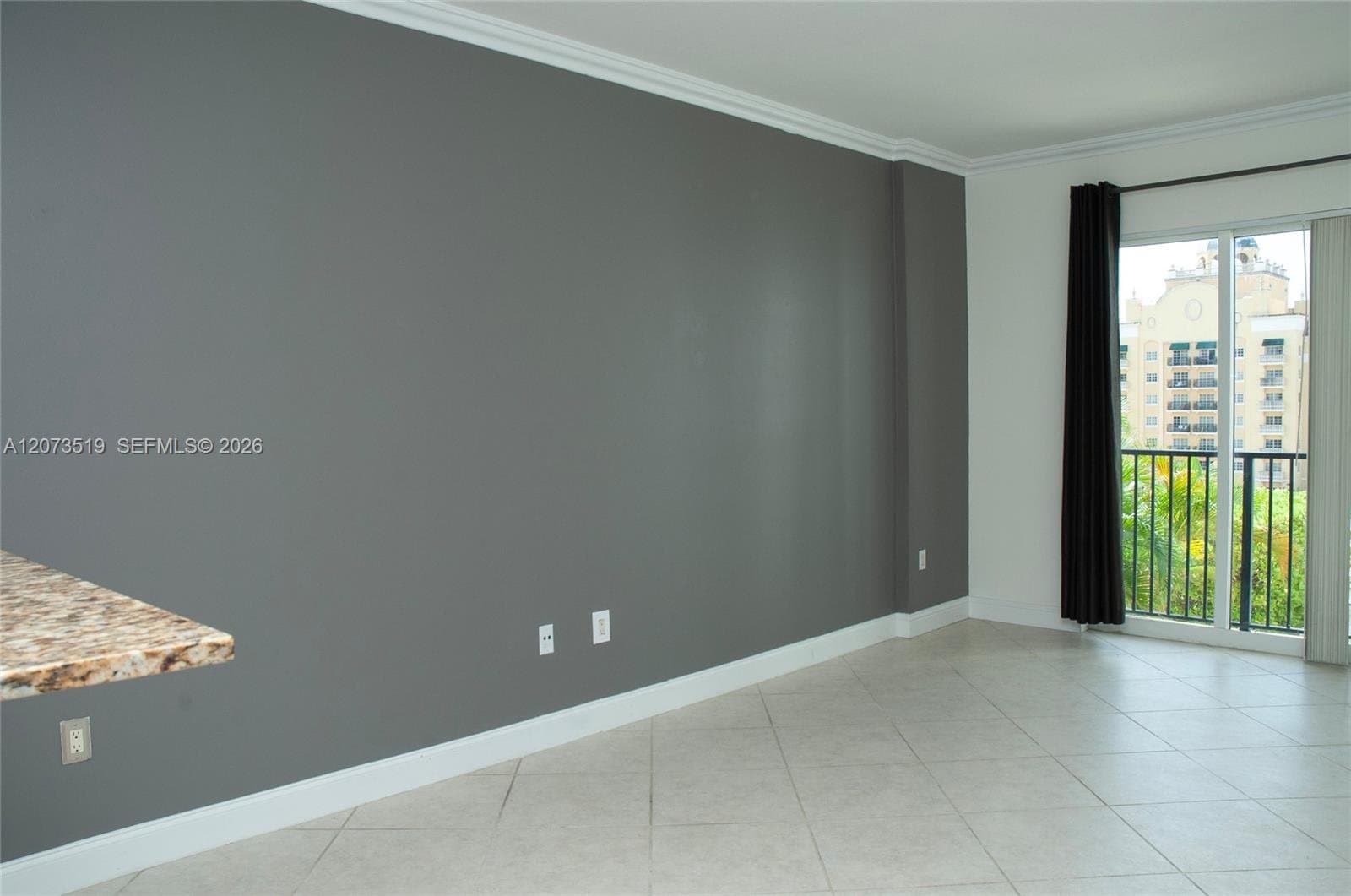 Coral Gables Condo: 10 Aragon Ave