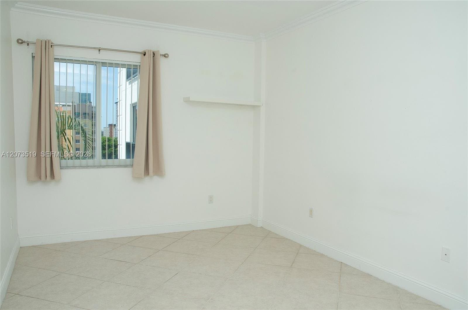 Coral Gables Condo: 10 Aragon Ave