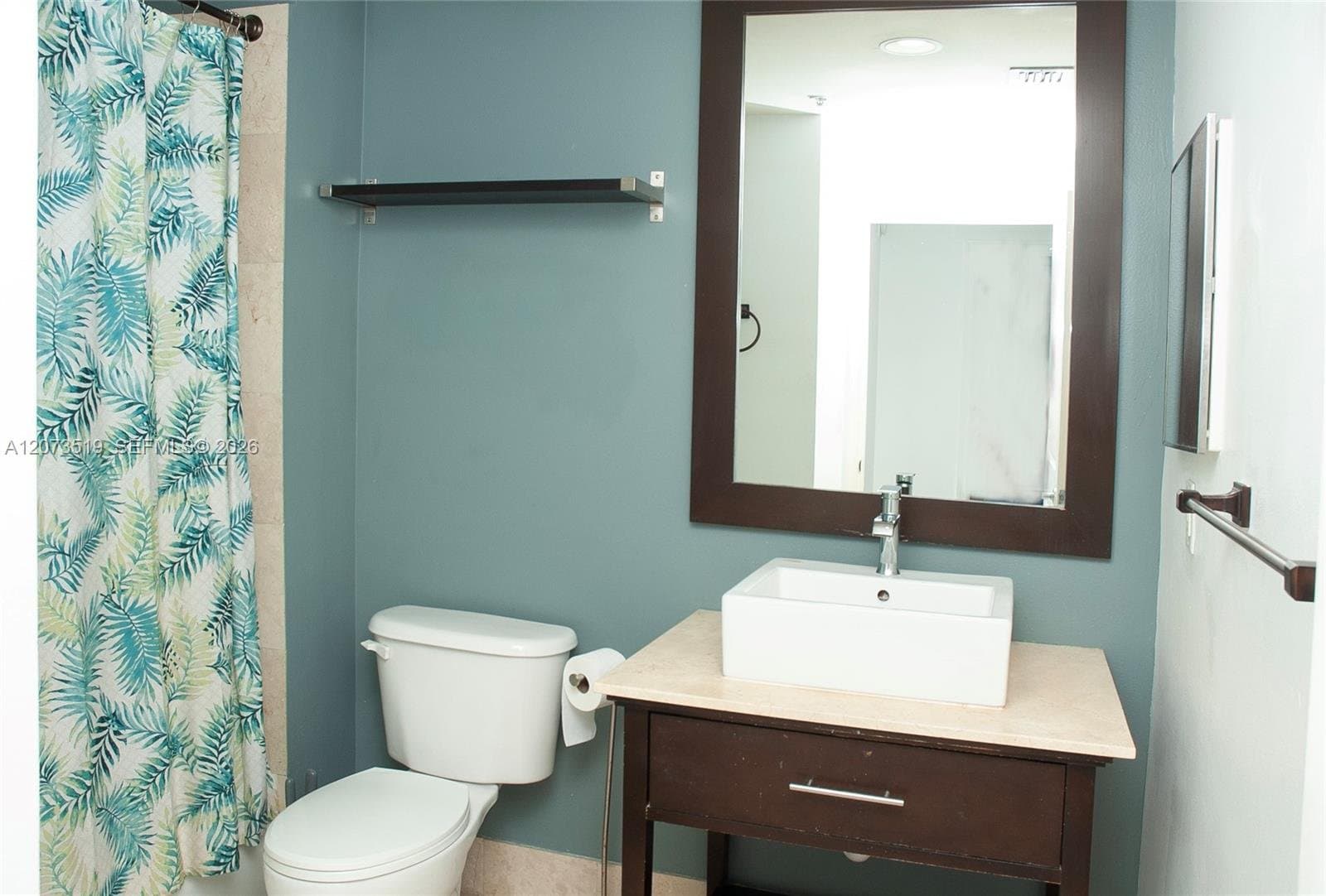 Coral Gables Condo: 10 Aragon Ave