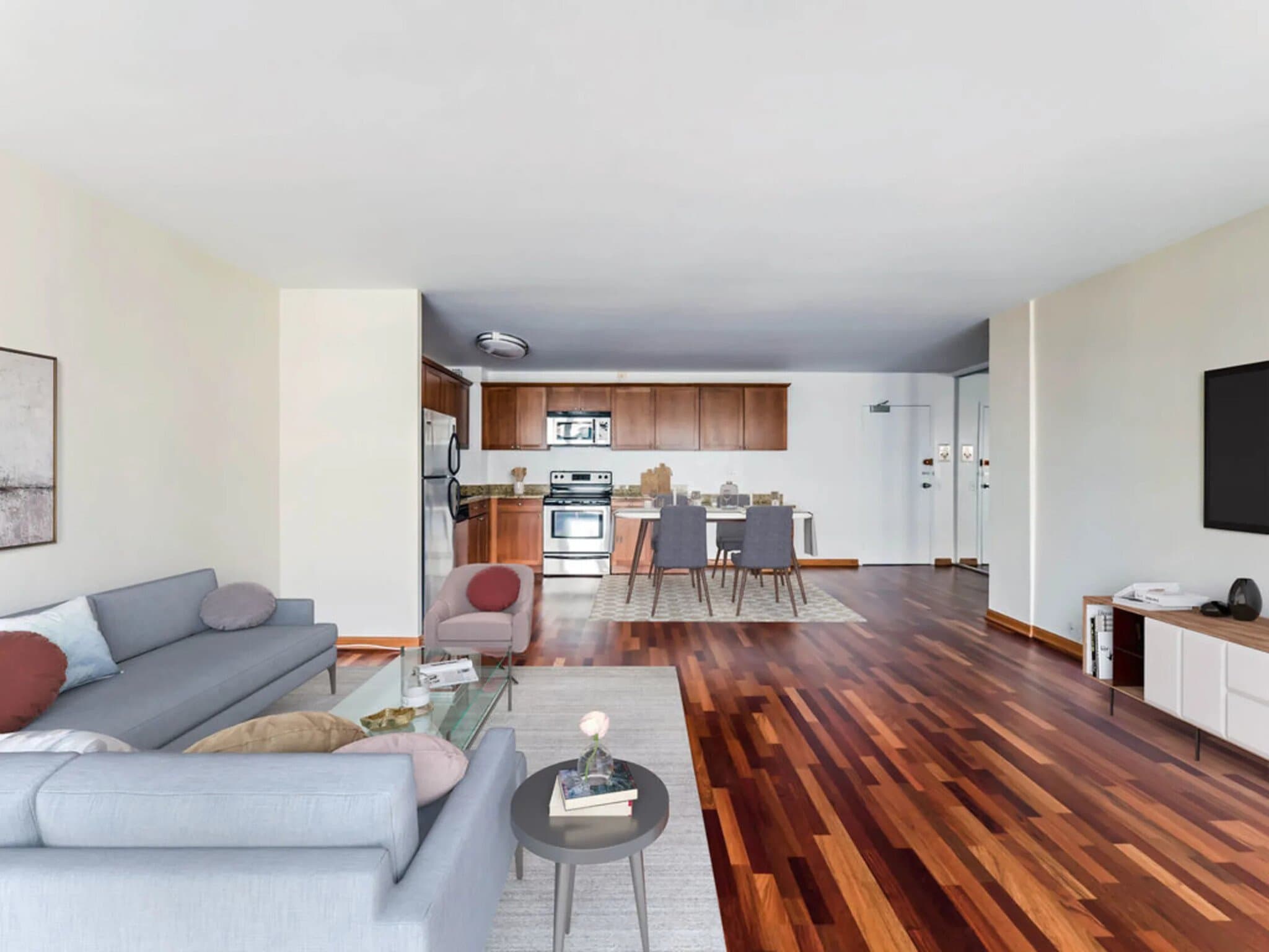 Chicago Condo: 2900 N Lake Shore Dr