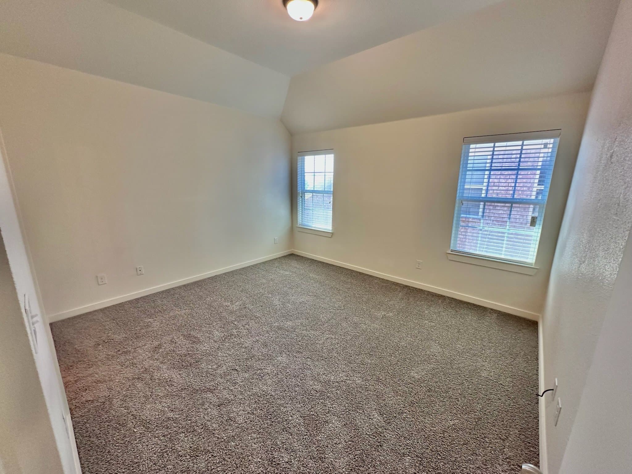 Grand Prairie Townhome: 817 Jamie Dr