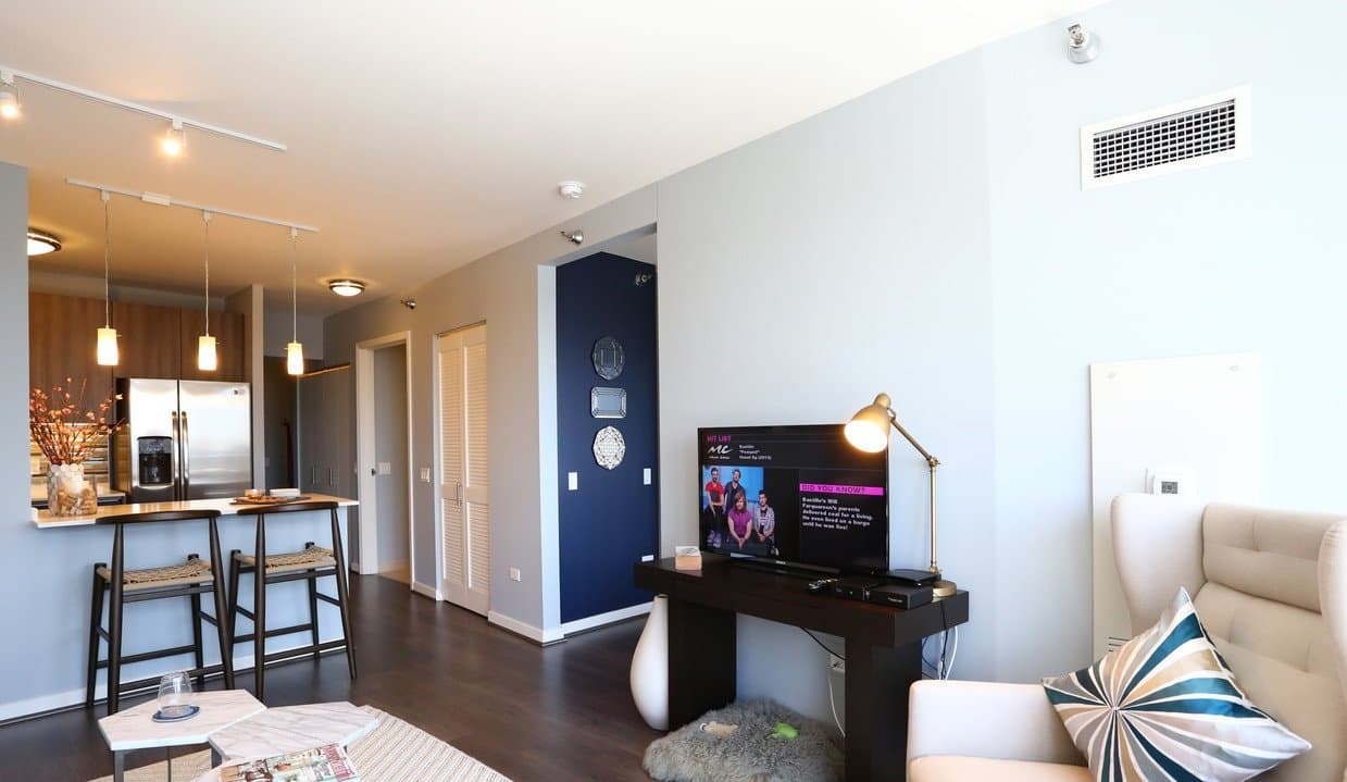 Chicago Condo: 448 North Orleans Street