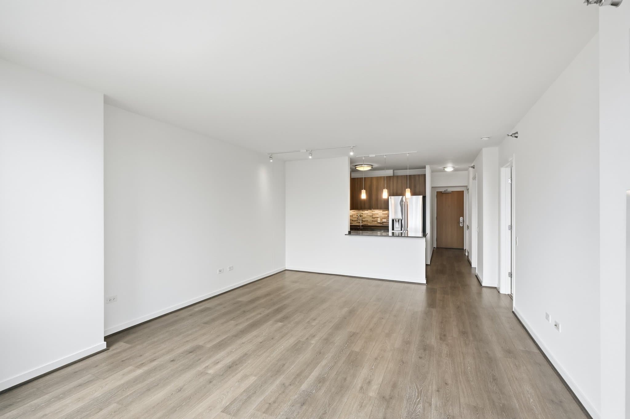 Chicago Condo: 448 North Orleans Street