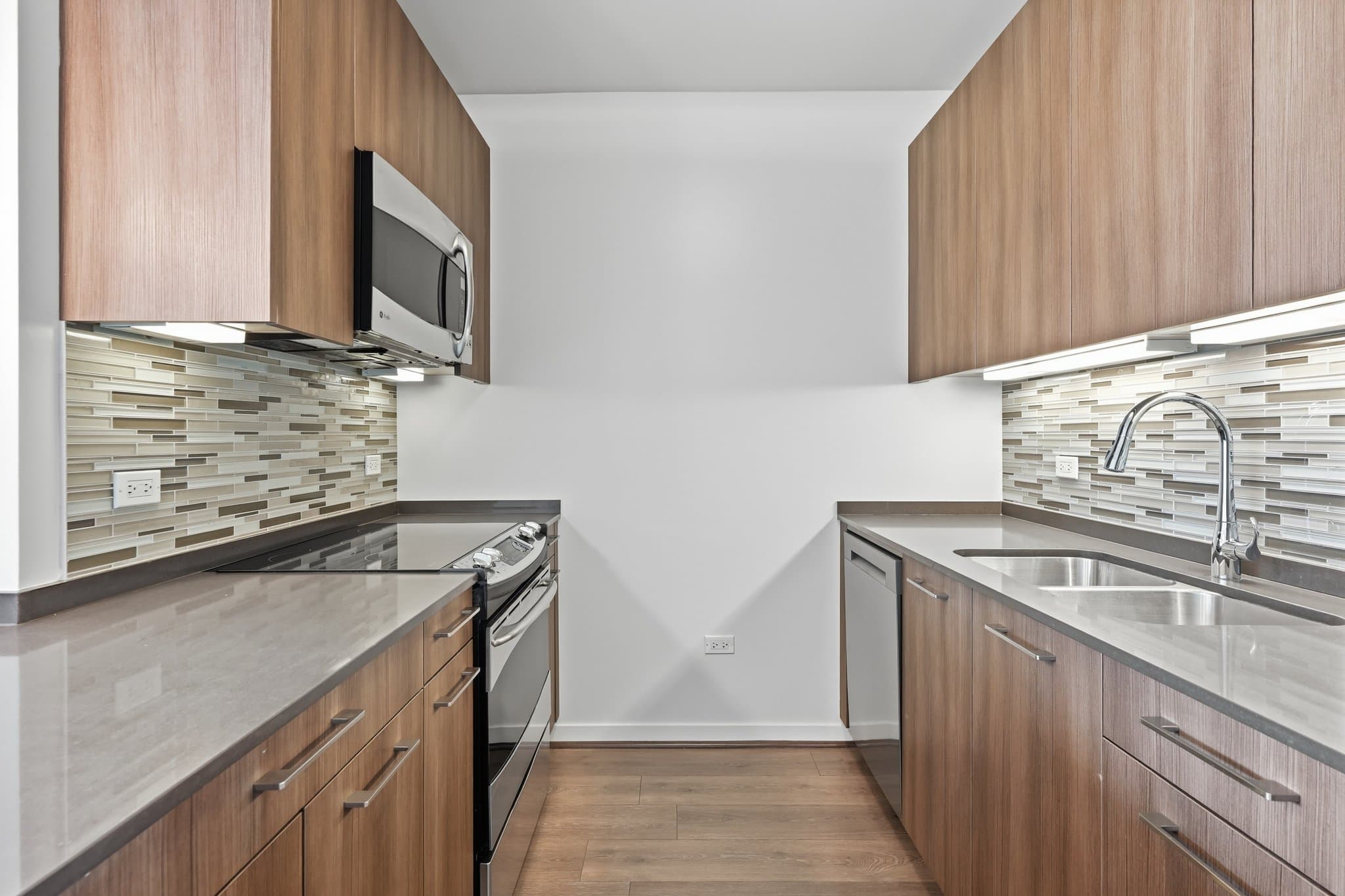 Chicago Condo: 448 North Orleans Street