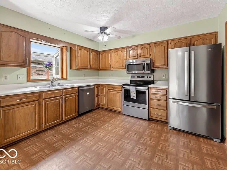 Indianapolis House: 3526 Wild Ivy Dr