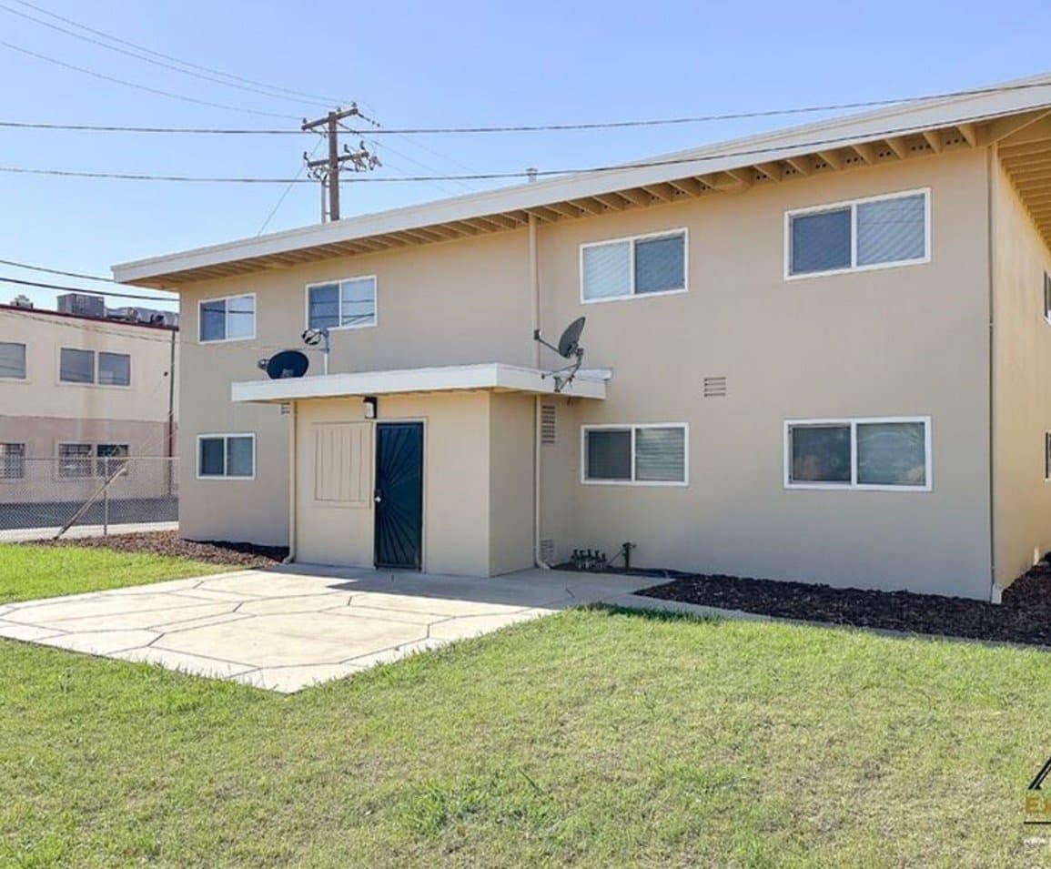 Sacramento Multiplex: 7143 Bacchini Ave