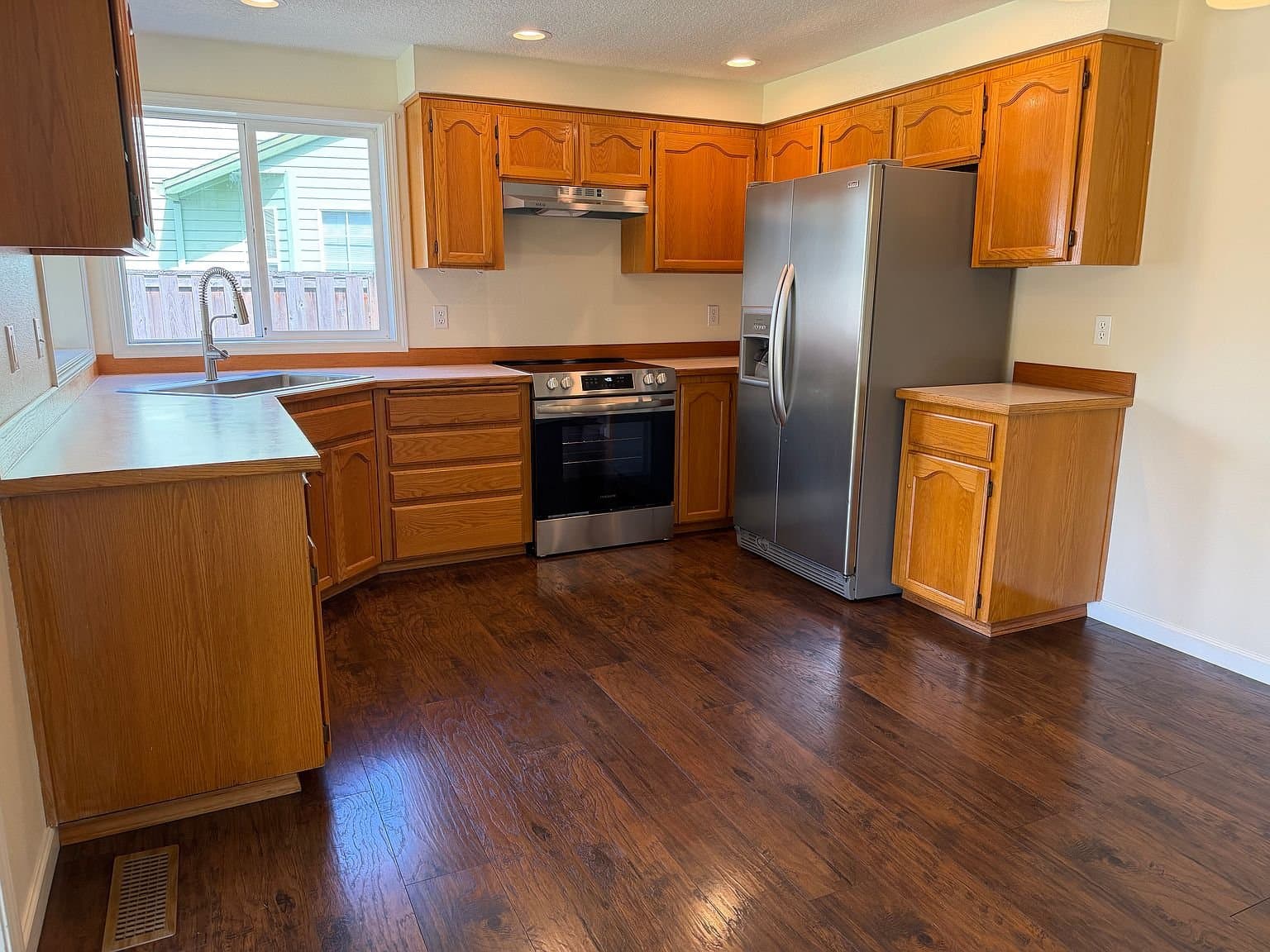 Sherwood House: 15665 SW Thrasher Way