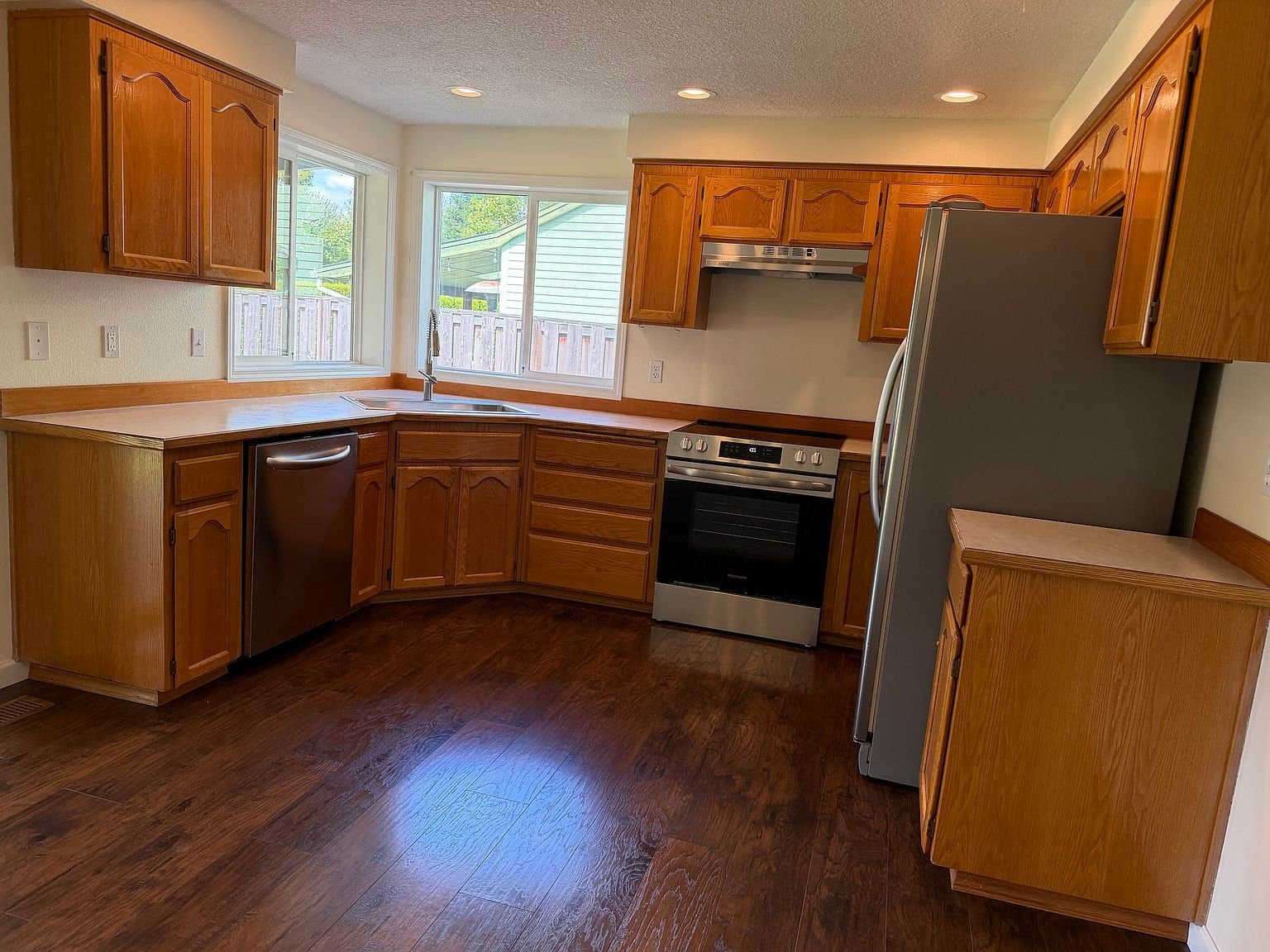 Sherwood House: 15665 SW Thrasher Way