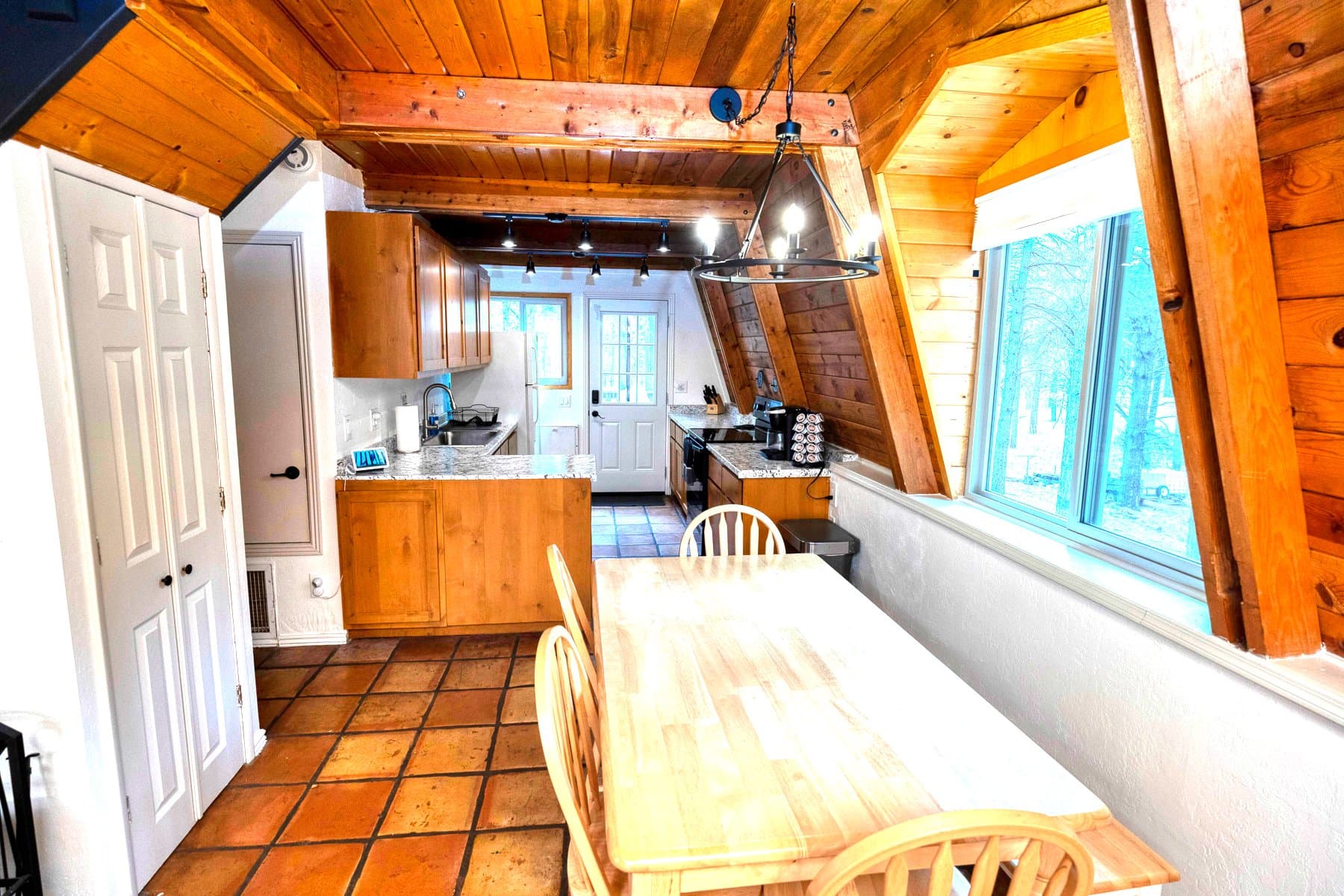 Williams House: 569 S Friar Tuck Trail